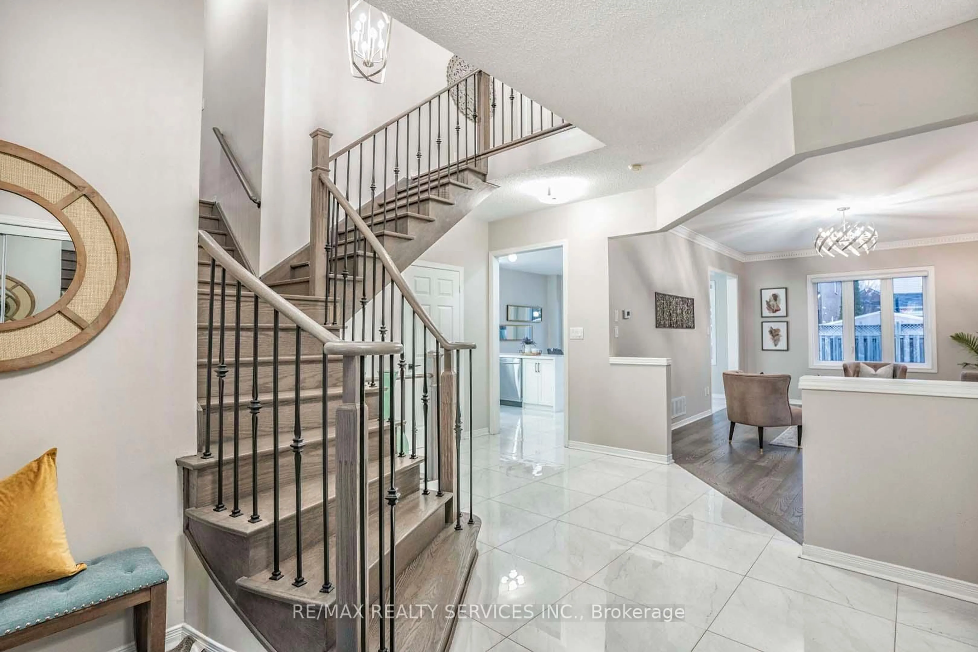 Stairs for 3 Sailwind Rd, Brampton Ontario L6R 2G3
