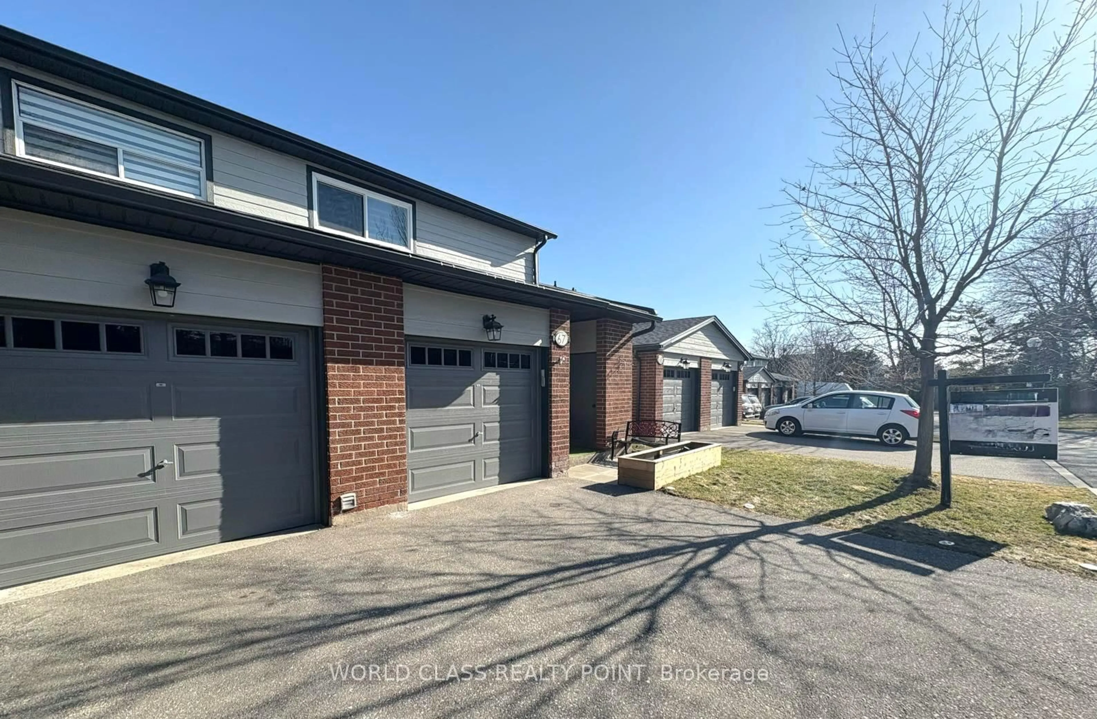Home with brick exterior material, street for 525 Meadows Blvd #67, Mississauga Ontario L4Z 1H2
