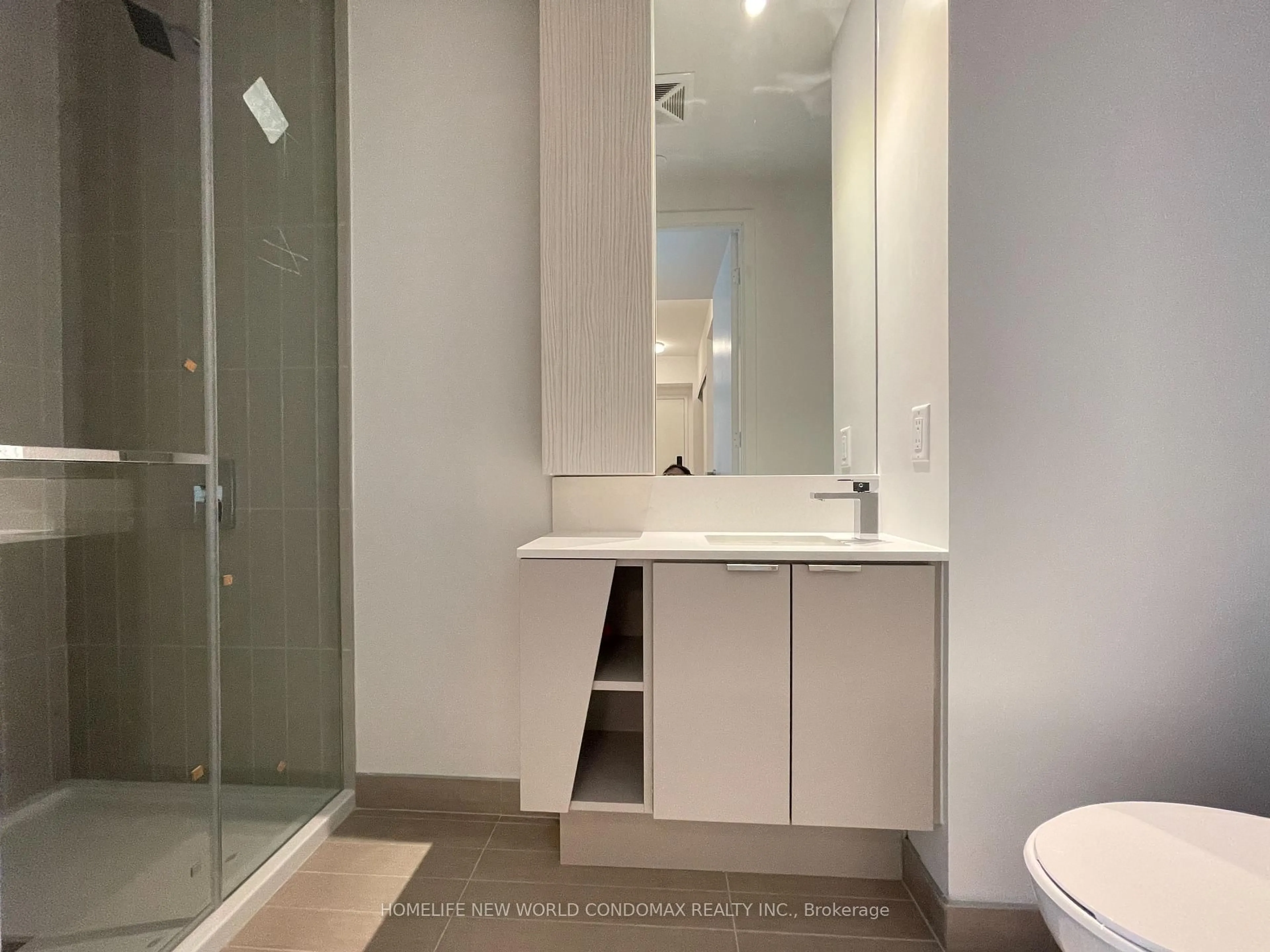 Standard bathroom, unknown for 3883 Quartz Rd #1101, Mississauga Ontario L5B 0M4