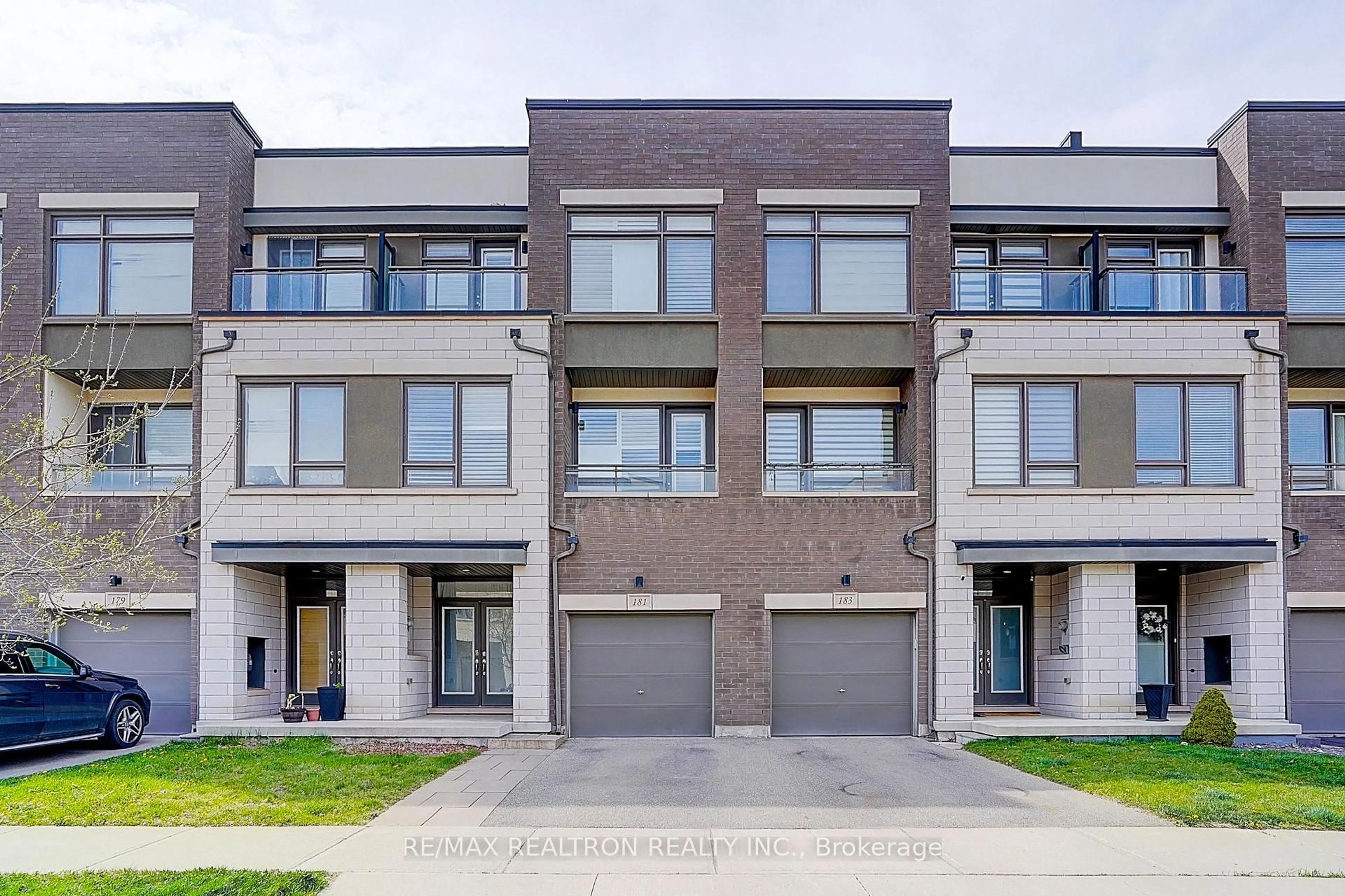 Unknown for 181 Squire Cres, Oakville Ontario L6H 0L7