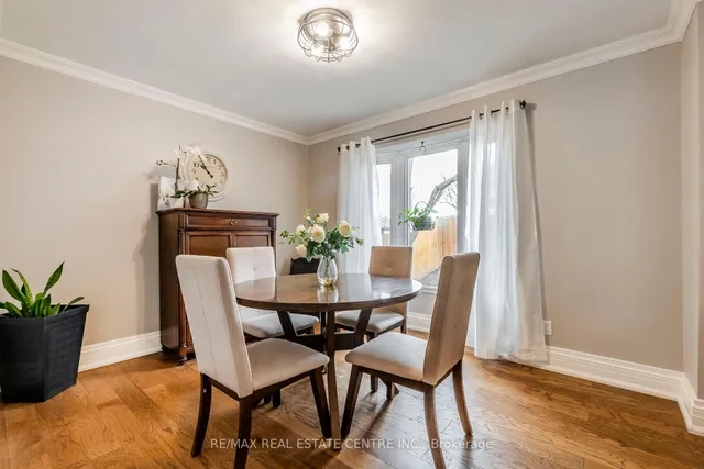 Additional property image - 481 Bell St