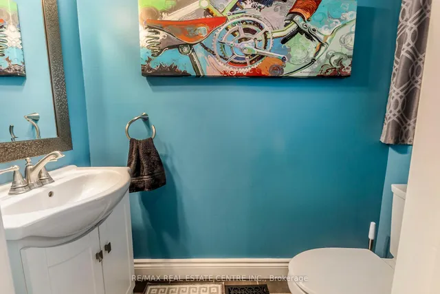 Additional property image - 481 Bell St