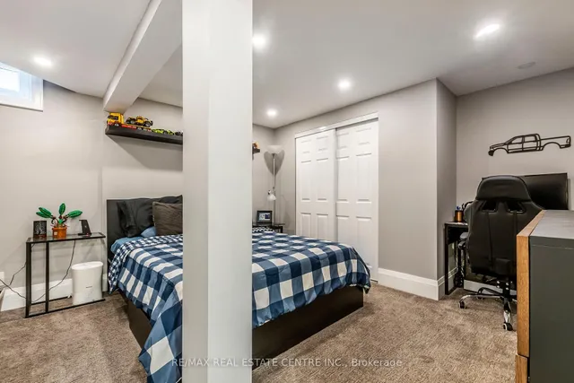 Additional property image - 481 Bell St