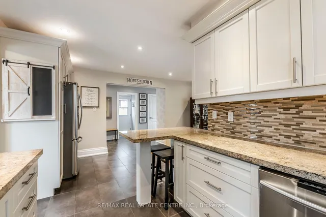 Additional property image - 481 Bell St