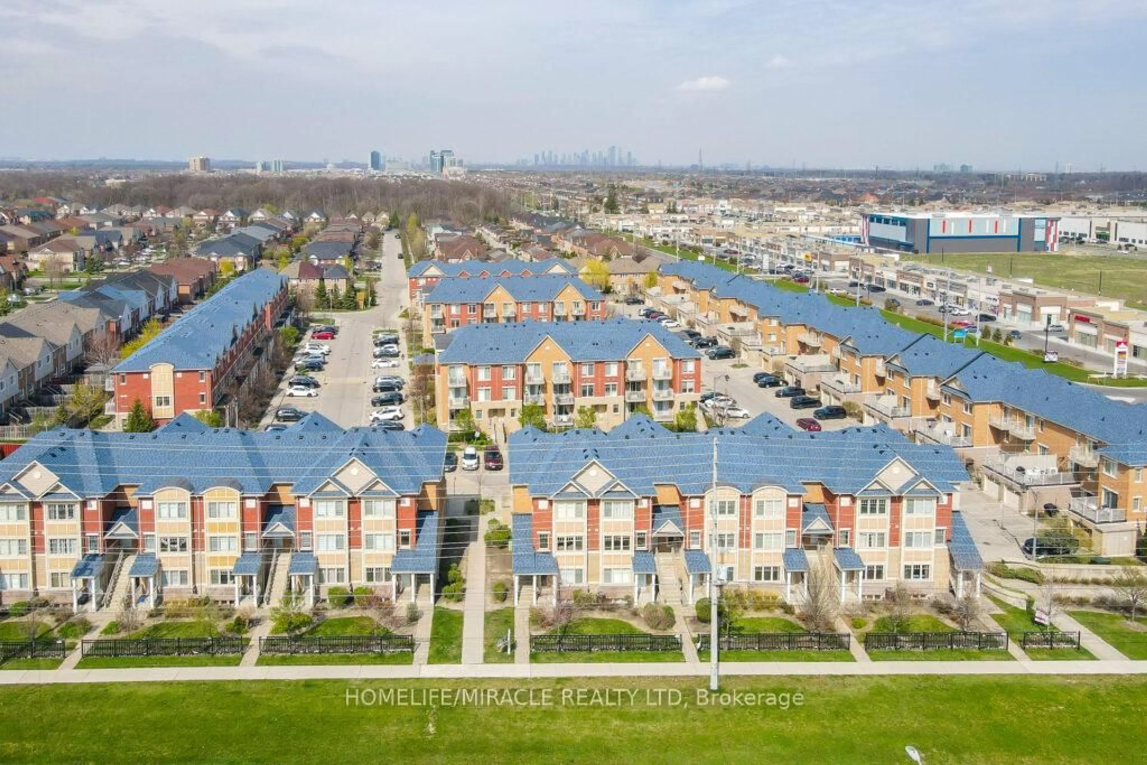 A pic from outside/outdoor area/front of a property/back of a property/a pic from drone, water/lake/river/ocean view for 5025 Ninth Line #11, Mississauga Ontario L5M 0E6