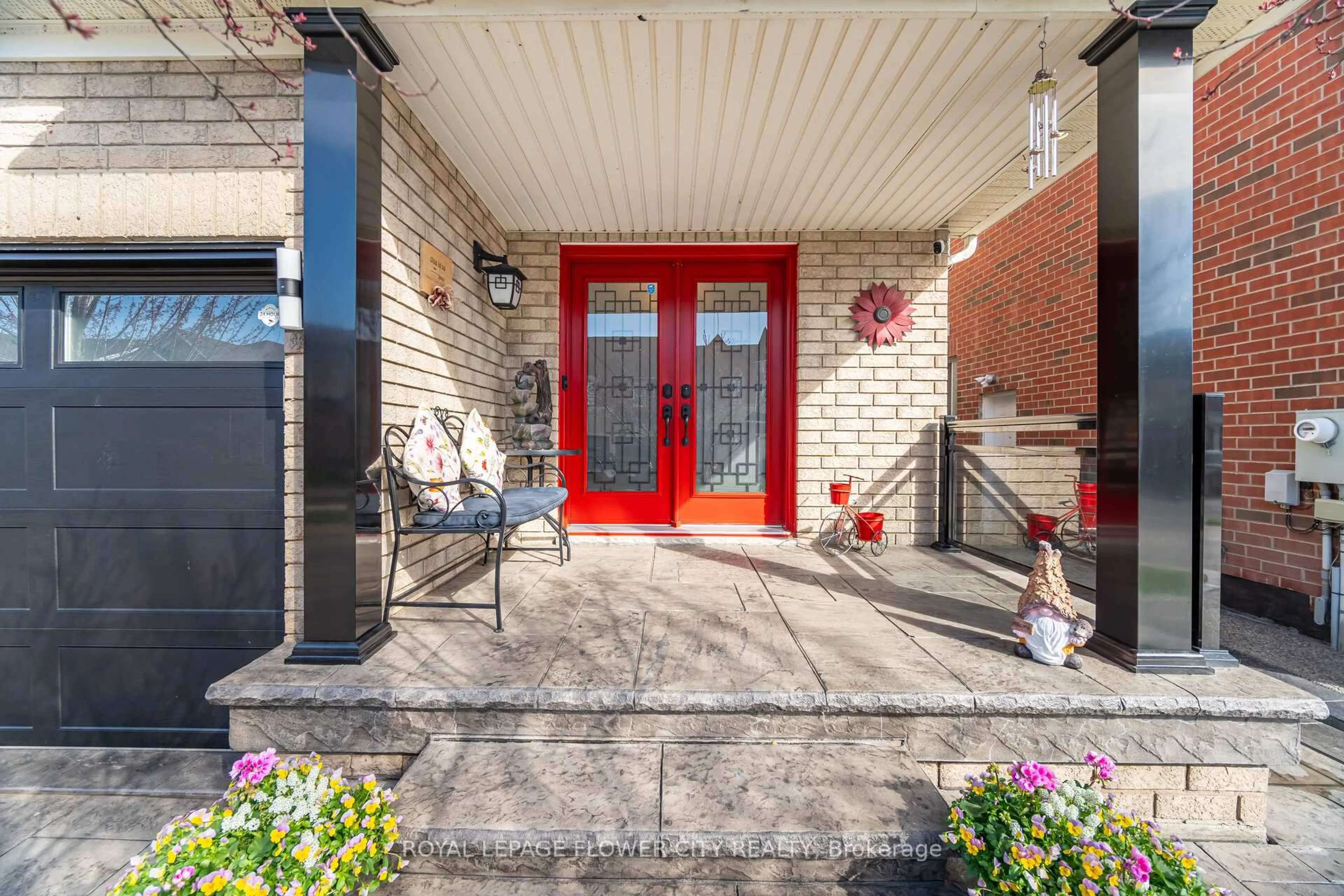 Indoor entryway for 36 Ranchero Dr, Brampton Ontario L7A 3C3