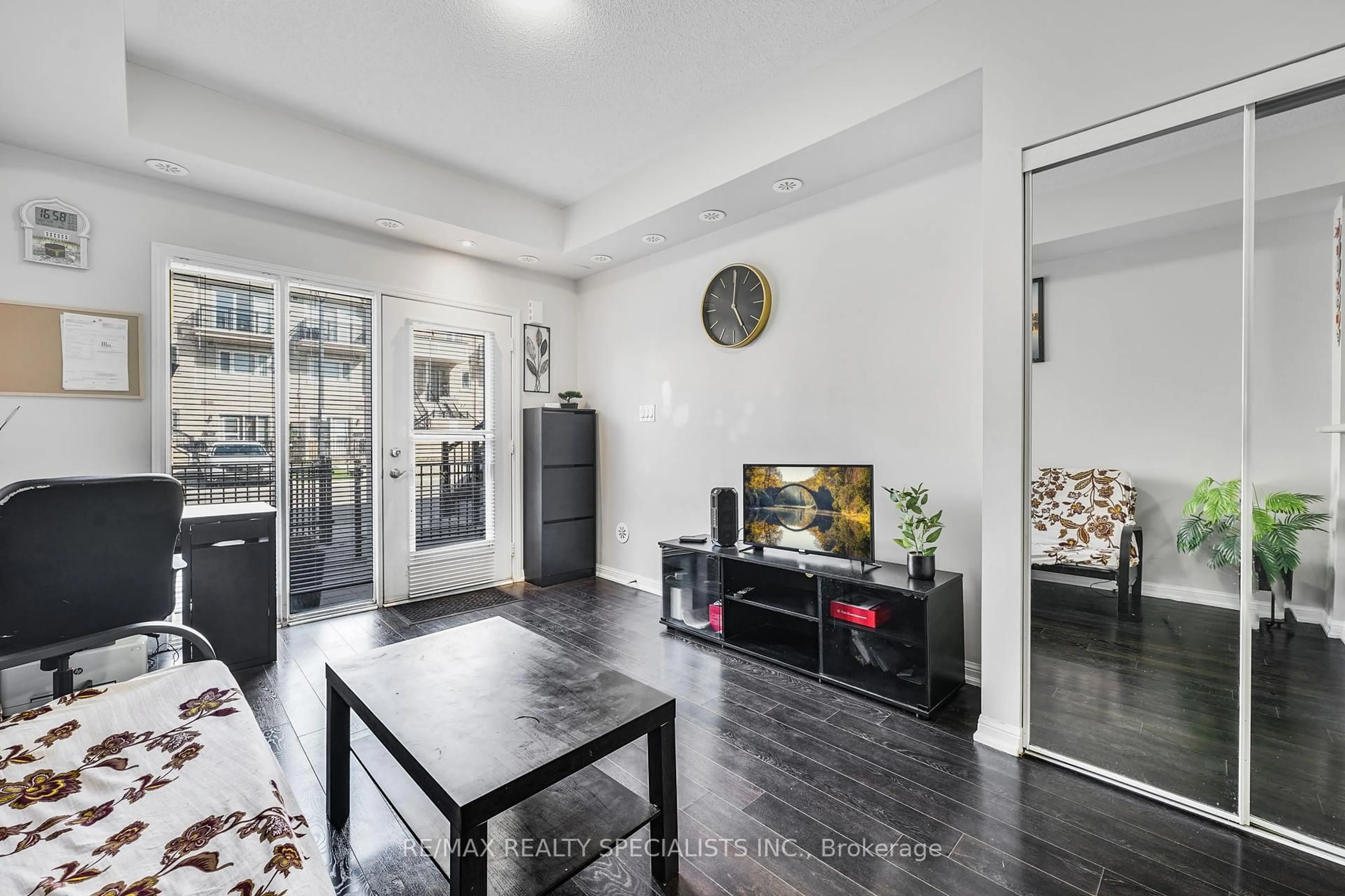 Unknown for 250 Sunny Meadow Blvd #118, Brampton Ontario L7A 0A1