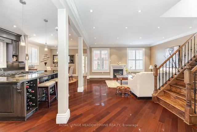 Additional property image - 915 Gaslight Way