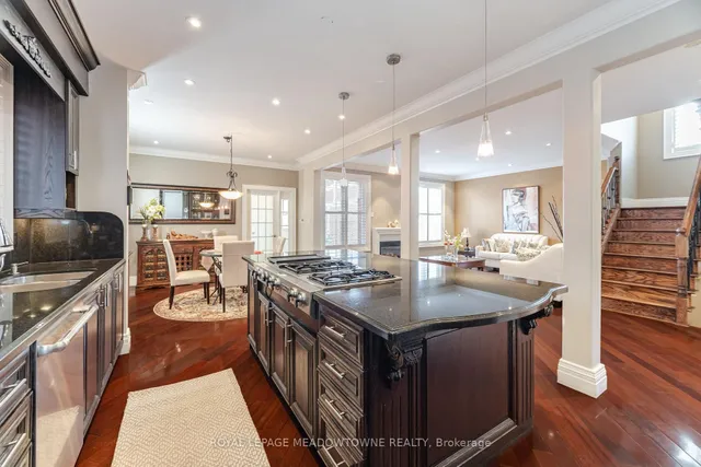 Additional property image - 915 Gaslight Way