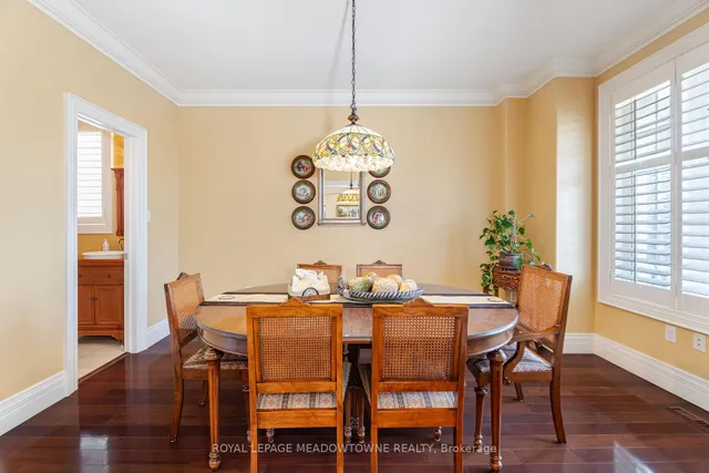 Additional property image - 915 Gaslight Way