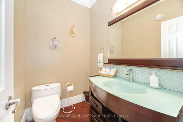 Additional property image - 915 Gaslight Way