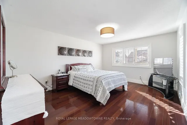 Additional property image - 915 Gaslight Way