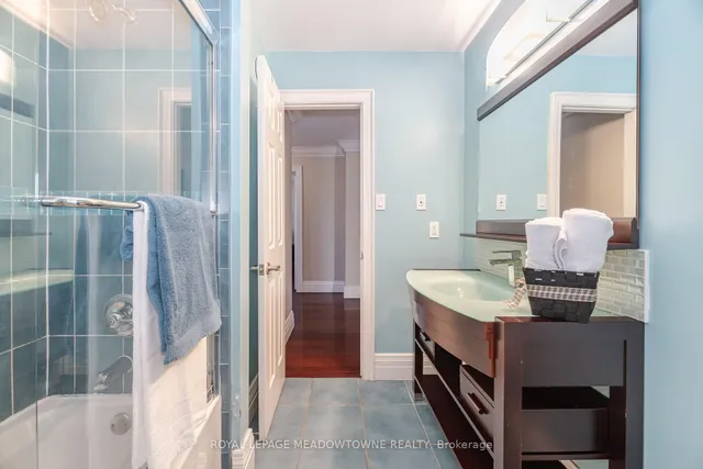 Additional property image - 915 Gaslight Way