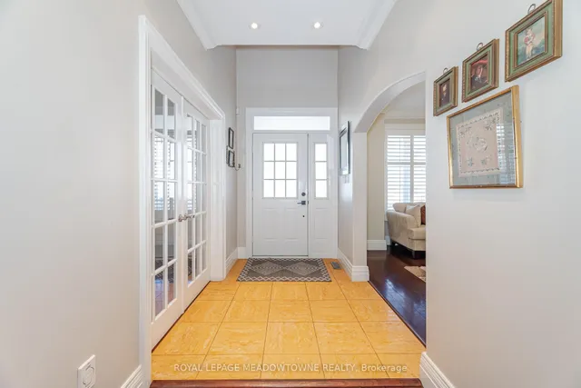 Additional property image - 915 Gaslight Way