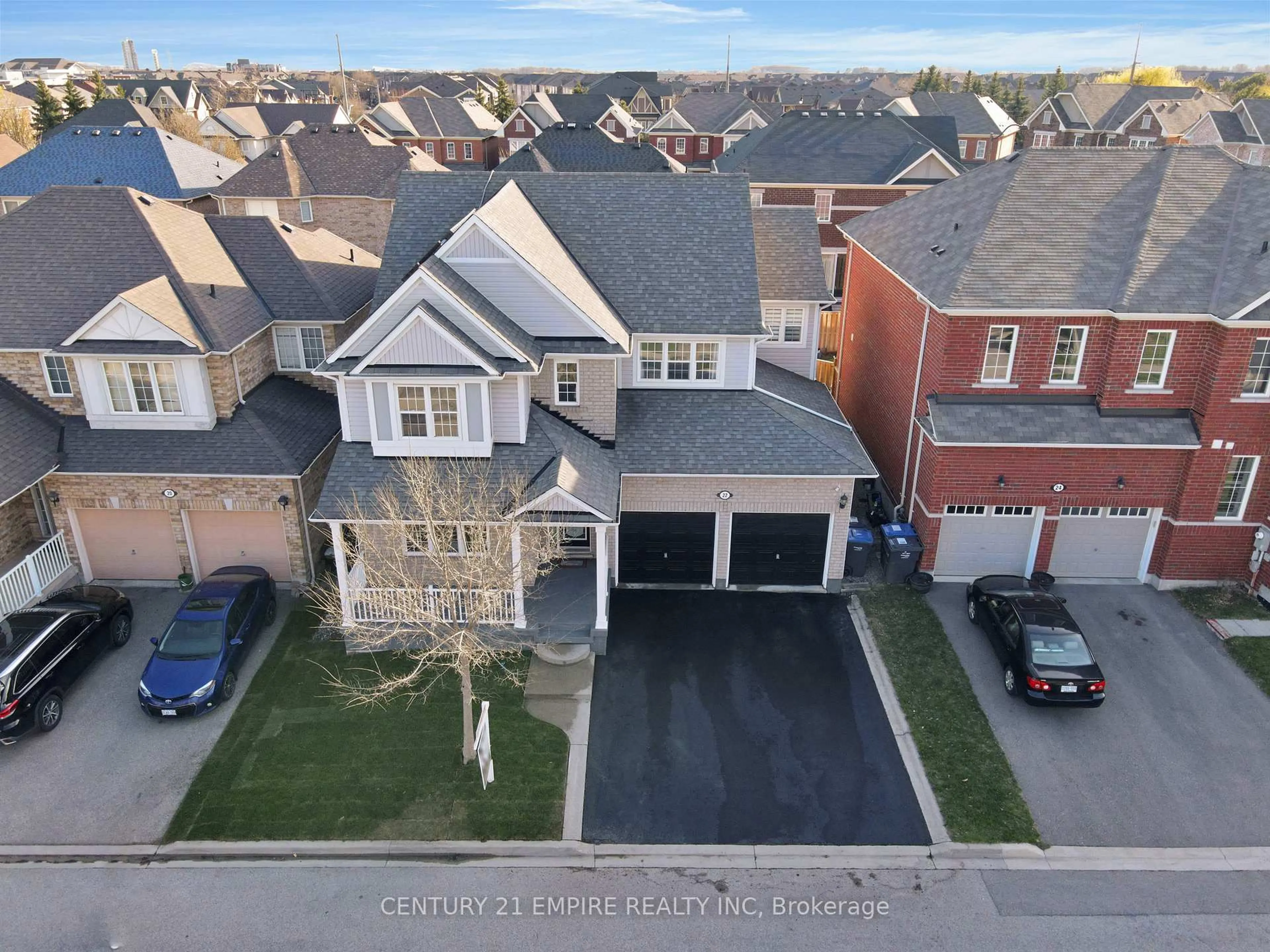 A pic from outside/outdoor area/front of a property/back of a property/a pic from drone, street for 22 Leagrove St, Brampton Ontario L7A 1Z7
