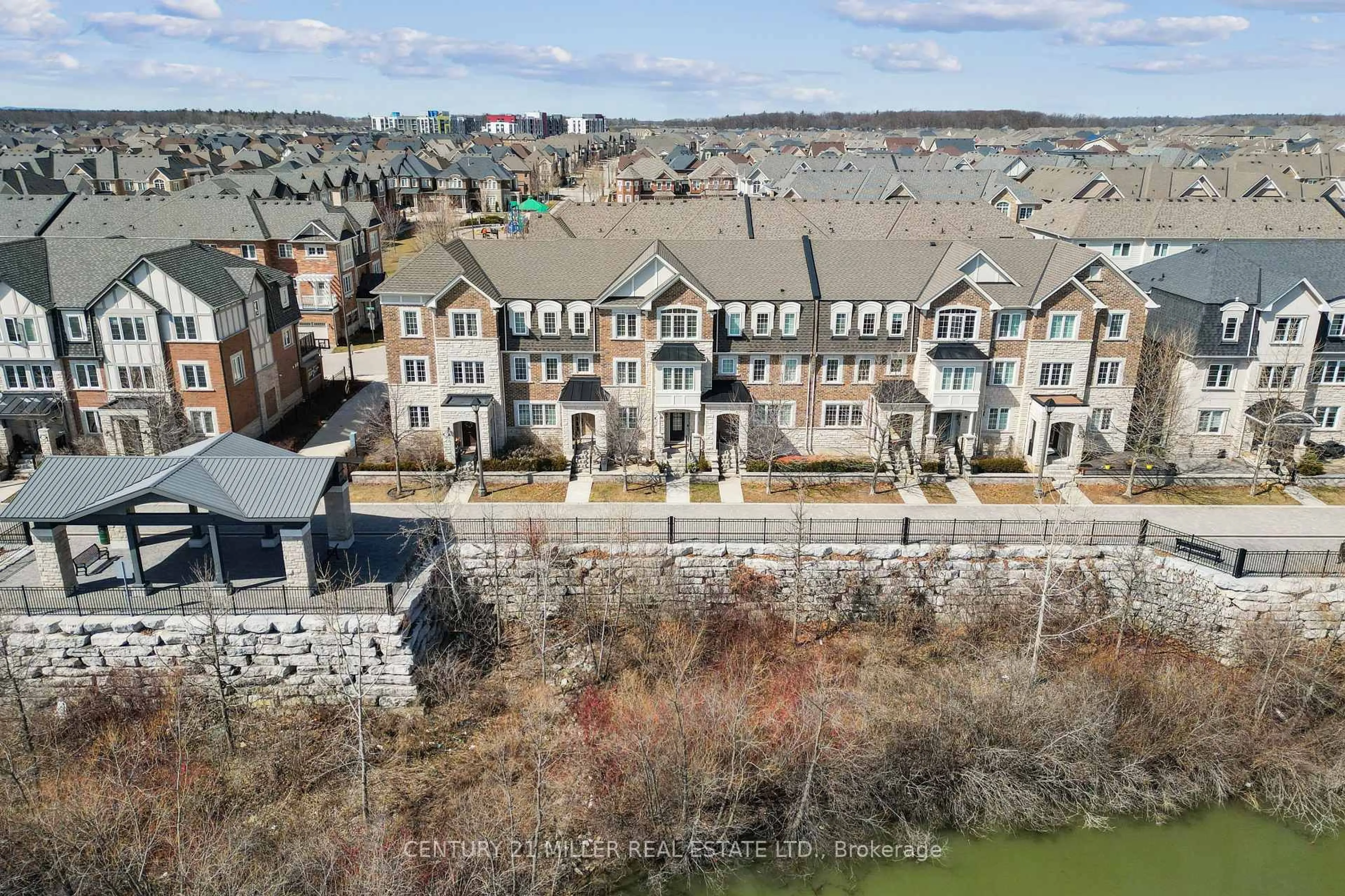 A pic from outside/outdoor area/front of a property/back of a property/a pic from drone, city buildings view from balcony for 3002 Preserve Dr #12, Oakville Ontario L6M 0V2