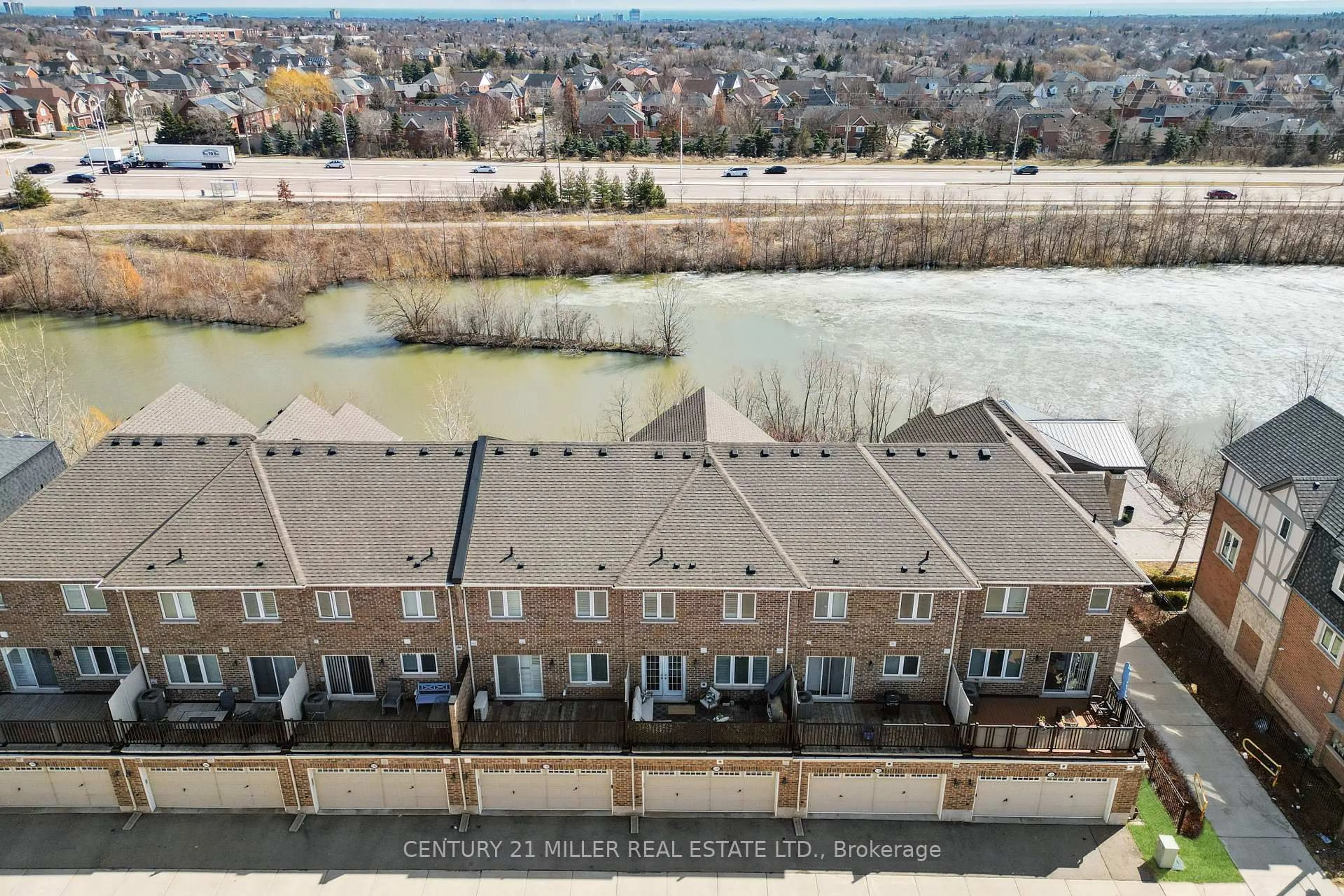 A pic from outside/outdoor area/front of a property/back of a property/a pic from drone, water/lake/river/ocean view for 3002 Preserve Dr #12, Oakville Ontario L6M 0V2