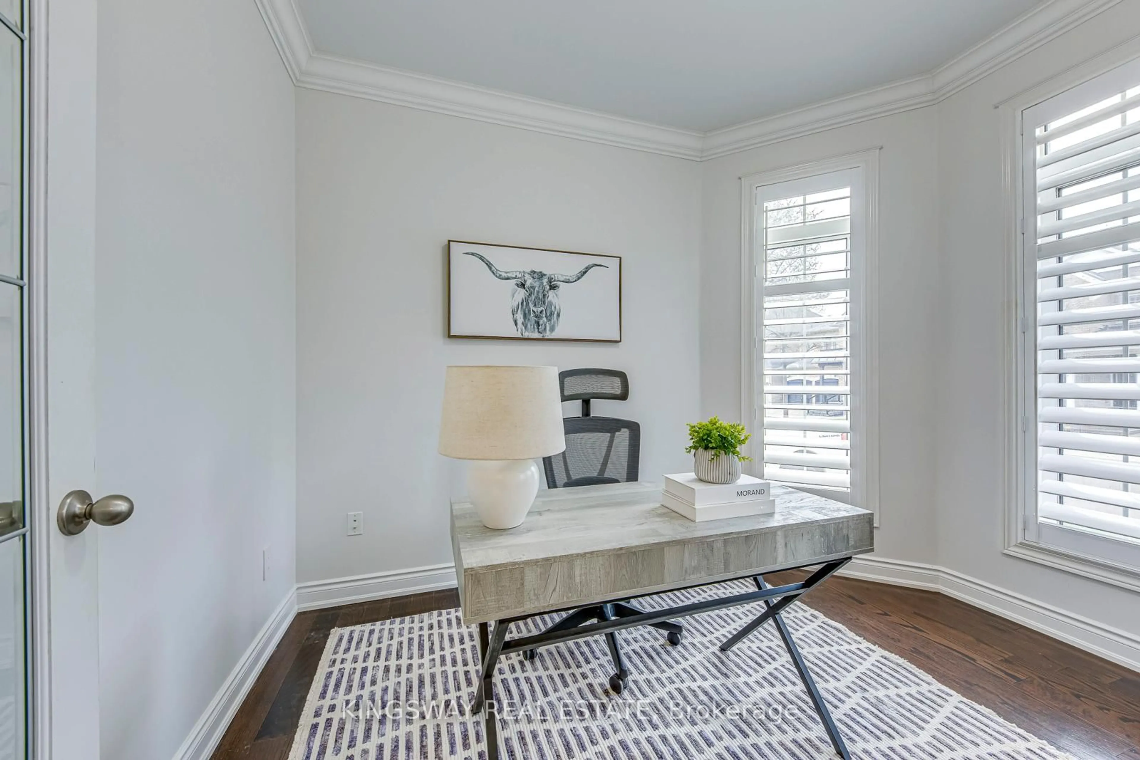 A pic of a room for 3232 Larry Cres, Oakville Ontario L6M 0T1