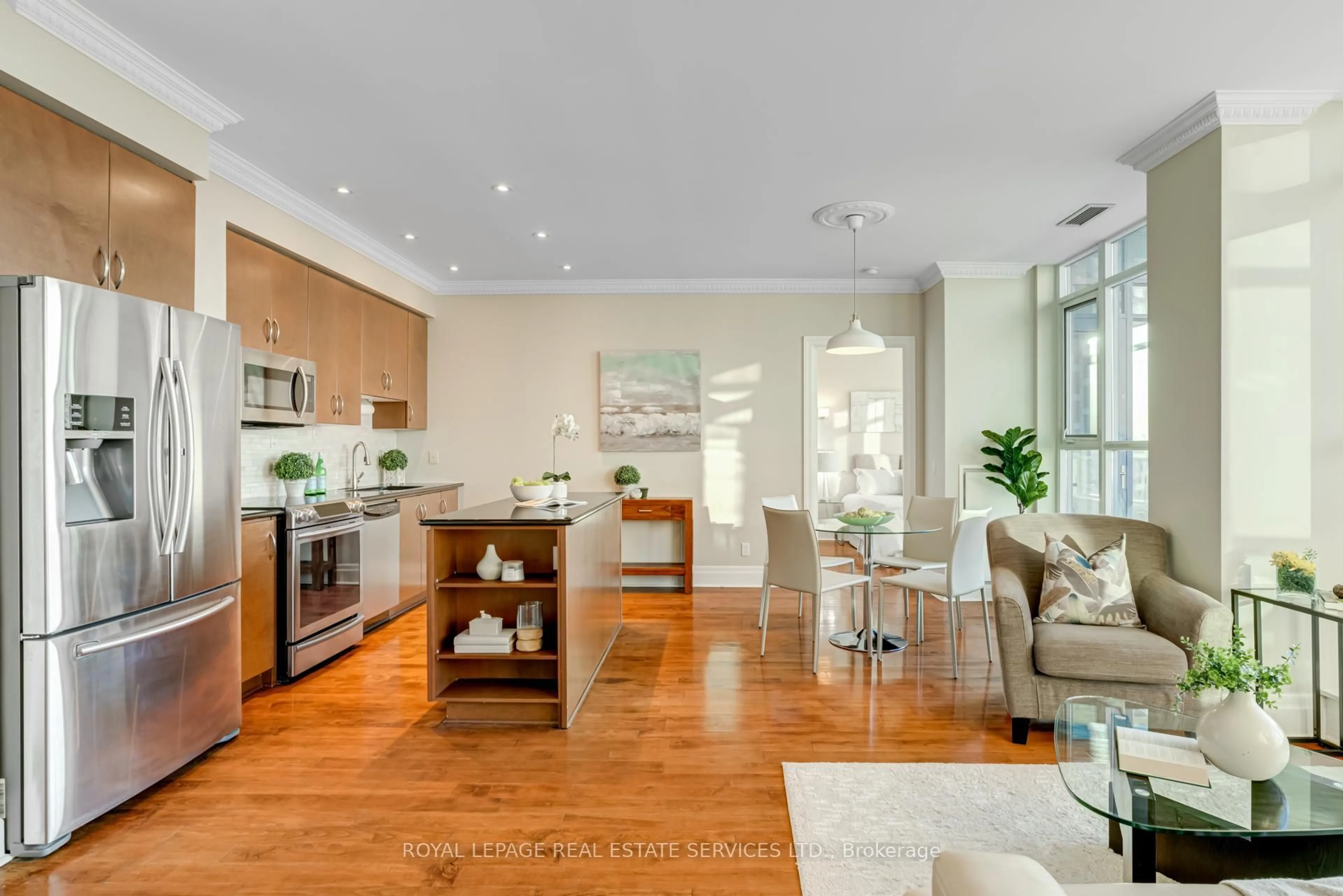Open concept kitchen, unknown for 20 Gothic Ave #PH12, Toronto Ontario M6P 1T5