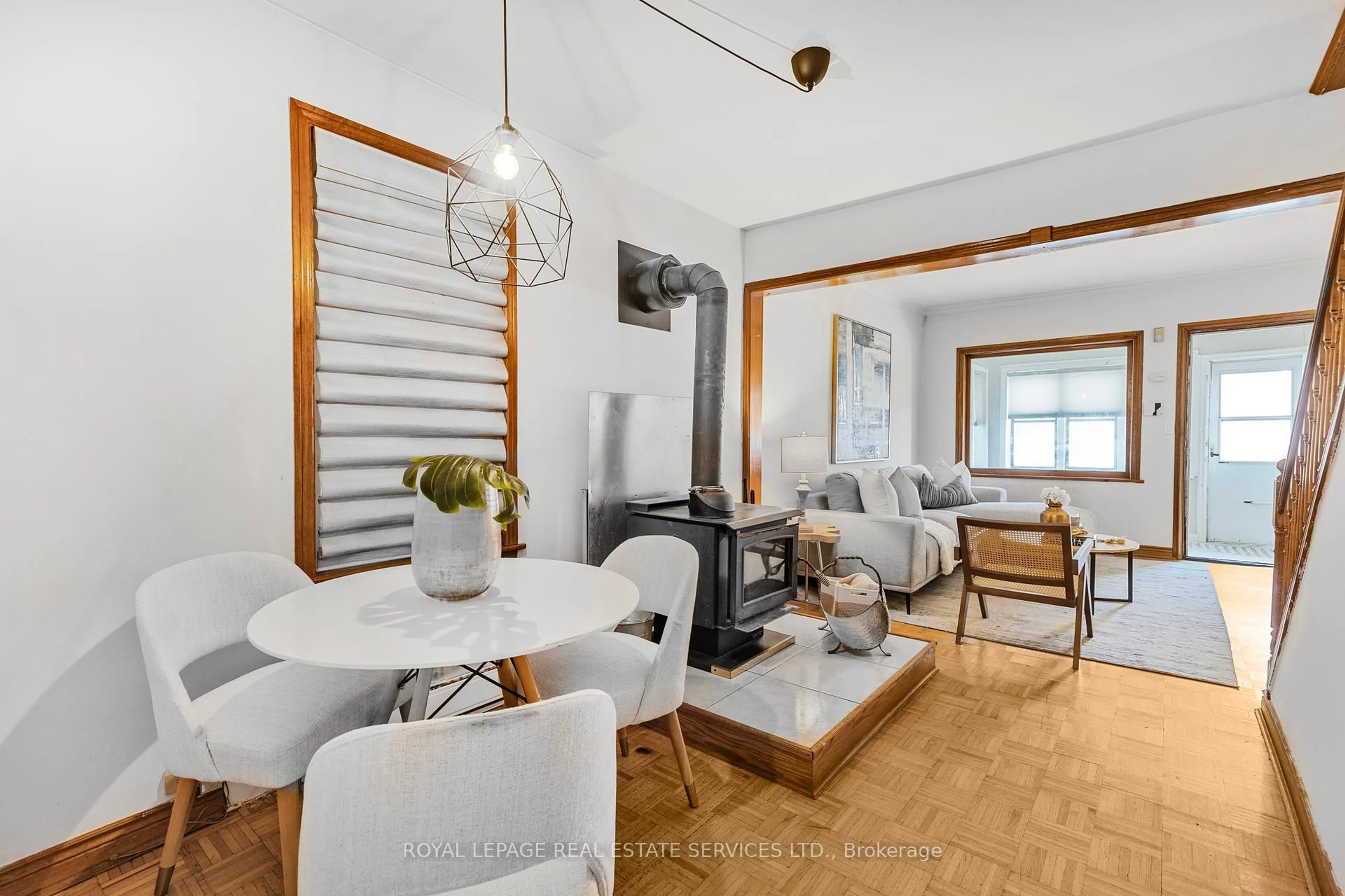 Living room with furniture, unknown for 195 Islington Ave, Toronto Ontario M8V 3B8