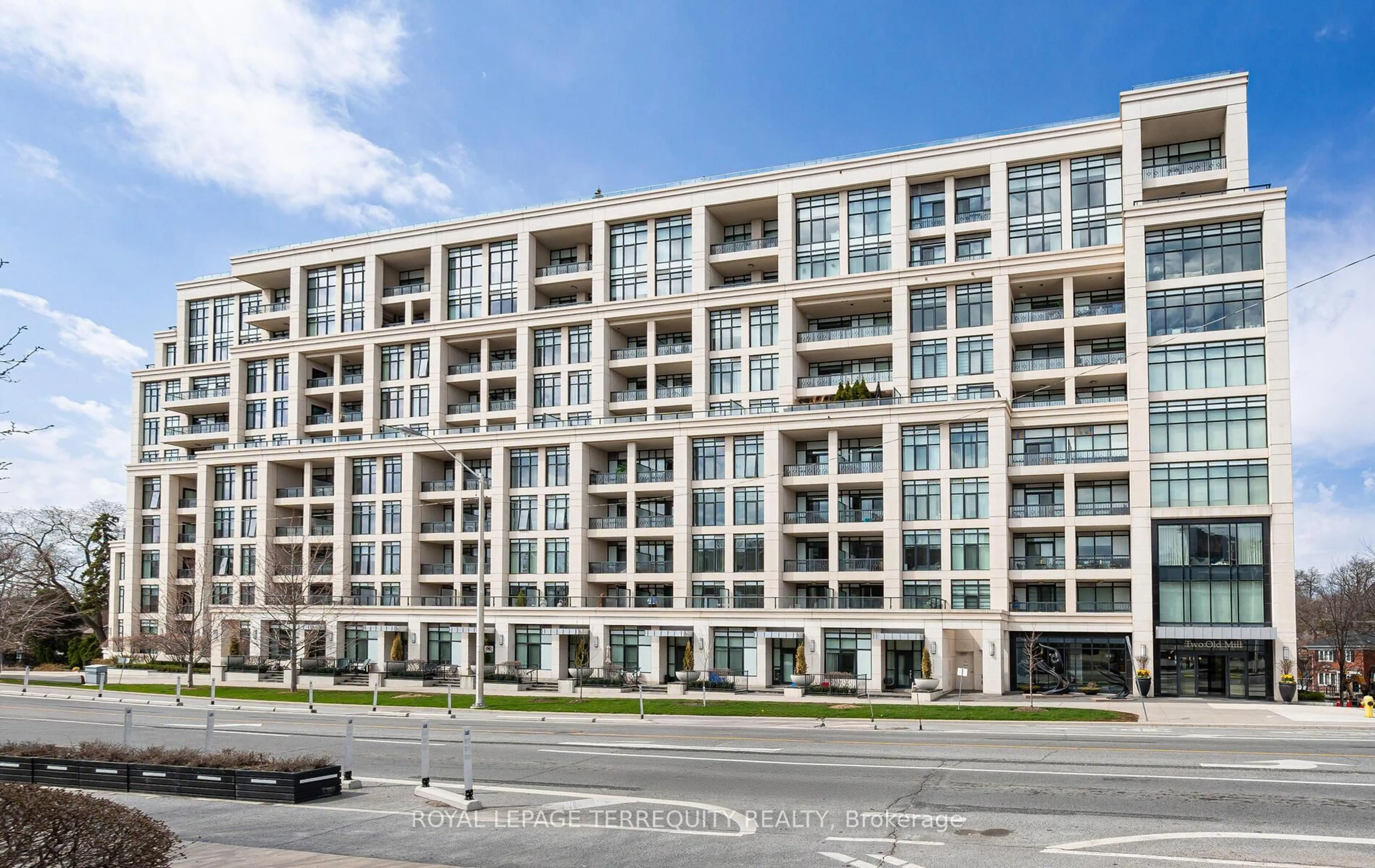 Unknown for 2 Old Mill Dr #615, Toronto Ontario M6S 0A2