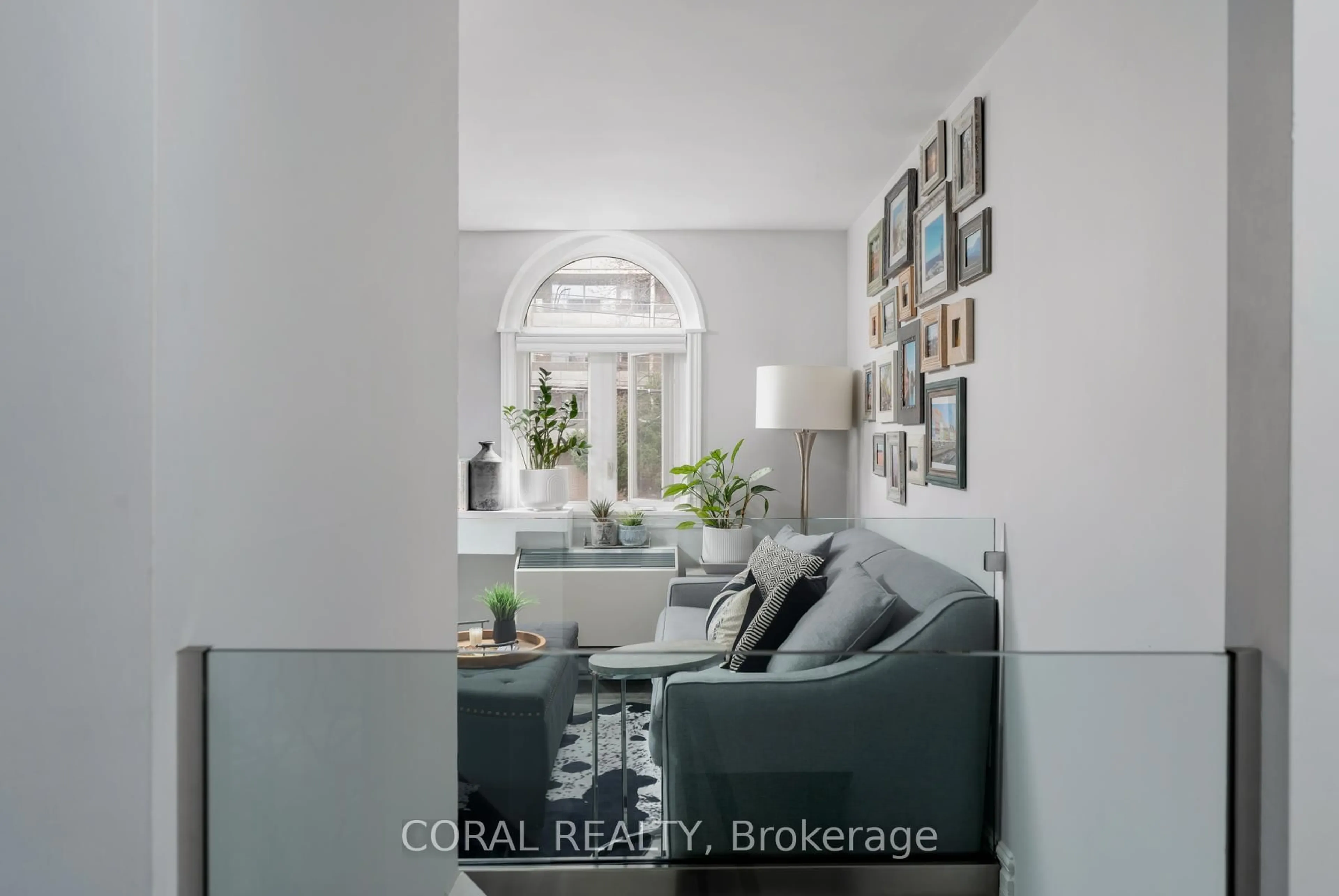 Unknown for 1252 King St #7, Toronto Ontario M6K 1G5