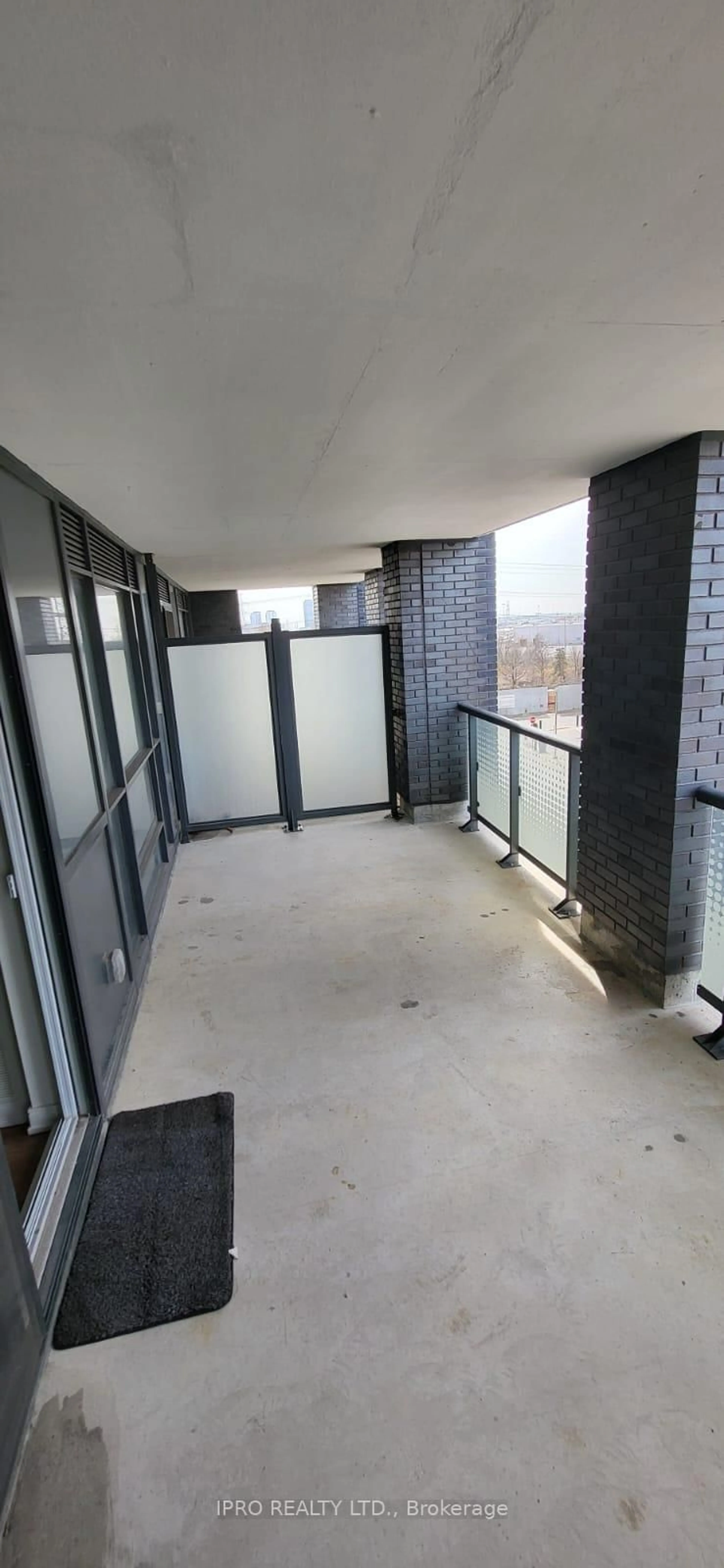 Indoor foyer for 30 Samuel Wood Way #314, Toronto Ontario M9B 1B1