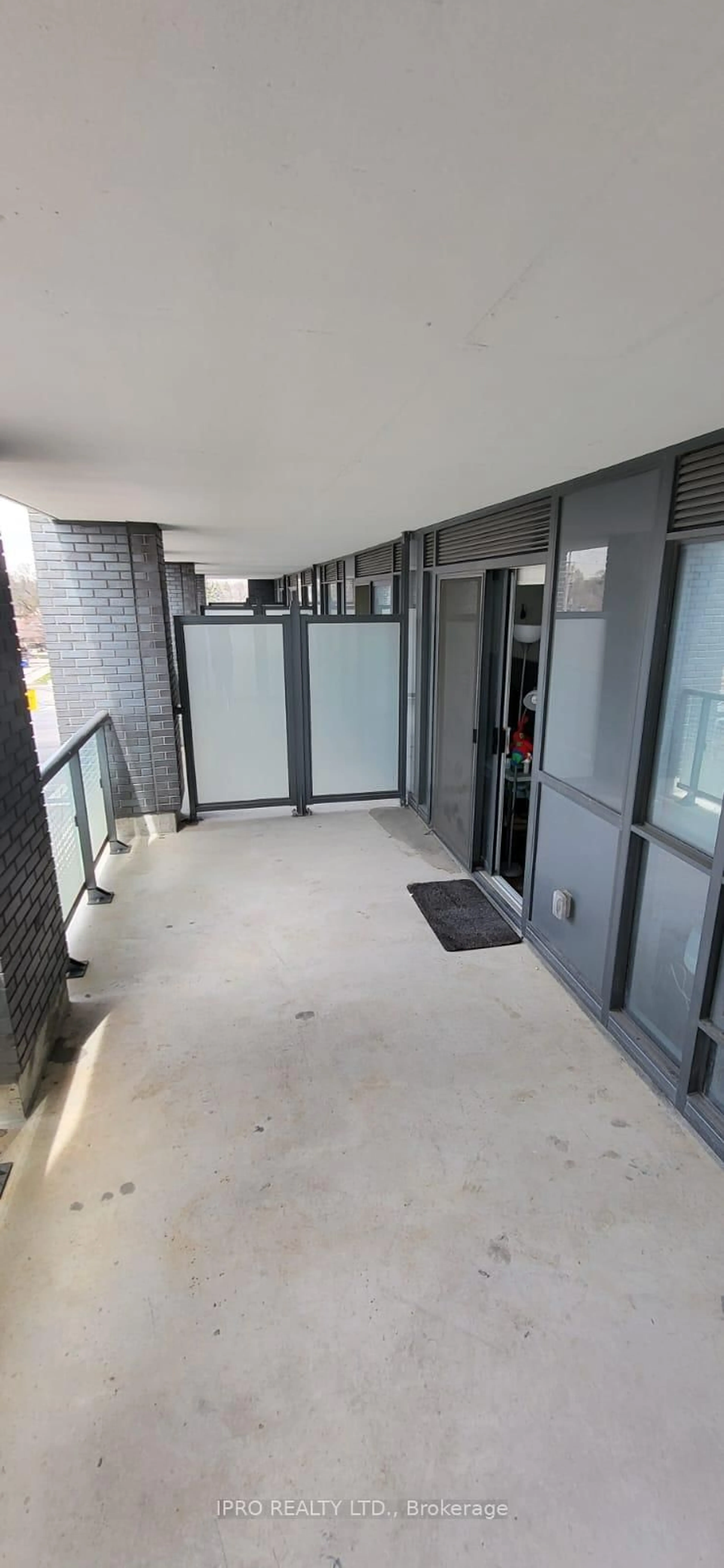 Indoor foyer for 30 Samuel Wood Way #314, Toronto Ontario M9B 1B1