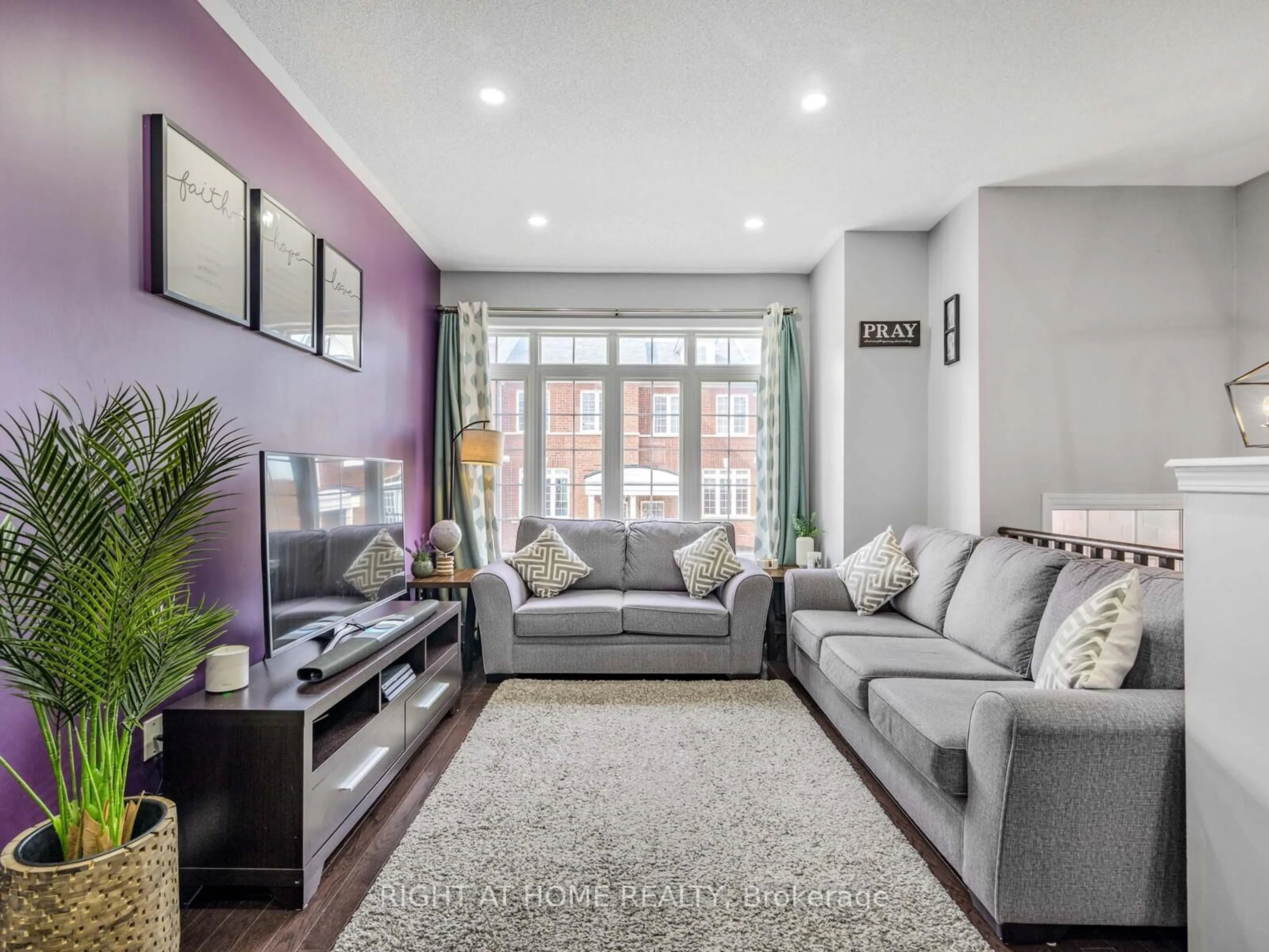 Living room with furniture, unknown for 7229 Triumph Lane #3, Mississauga Ontario L5N 0C5