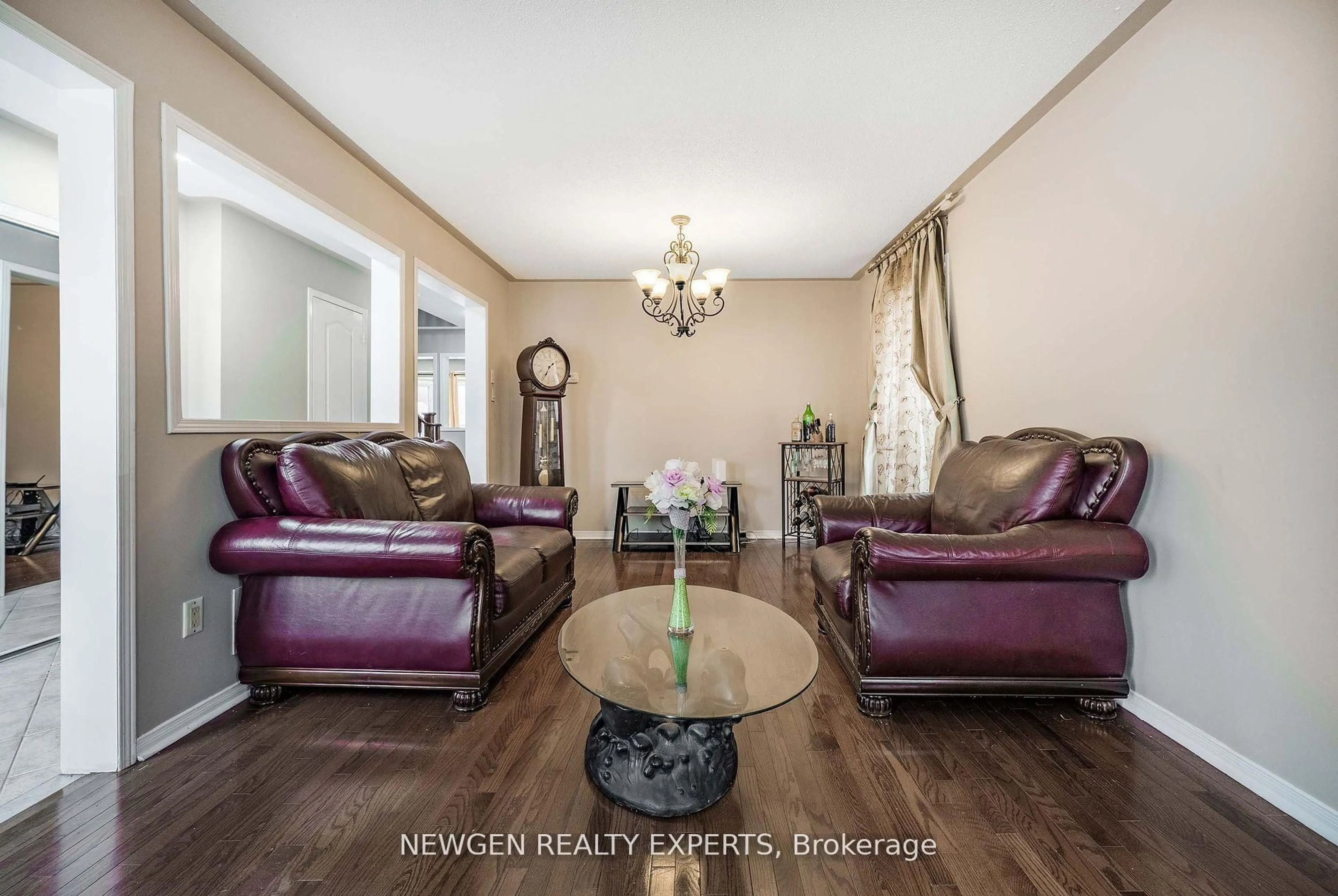Living room with furniture, unknown for 5 Wildhorse Lane, Brampton Ontario L6R 2E5