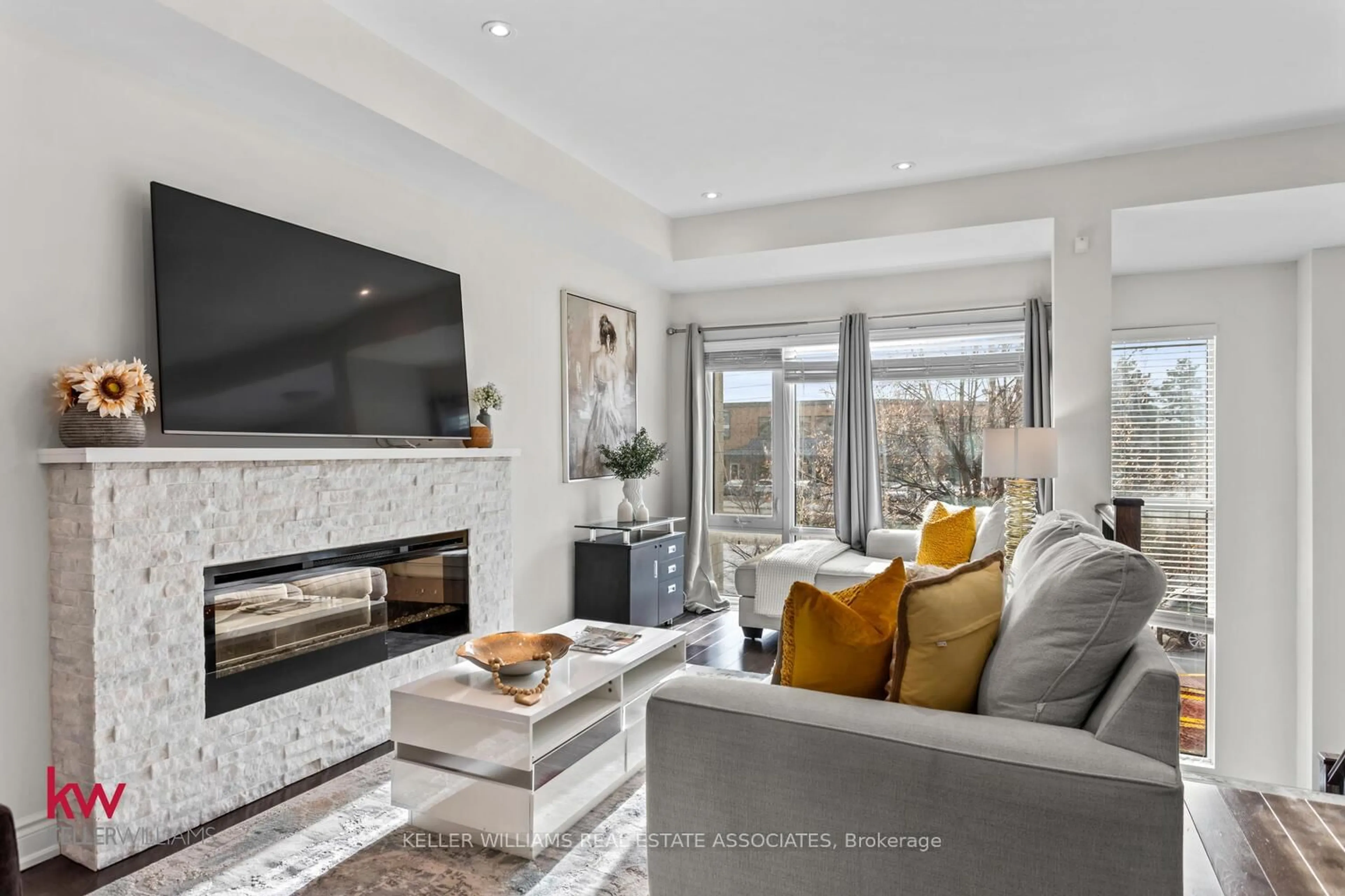 Living room with furniture, ceramic/tile floor for 71 Pony Farm Dr, Toronto Ontario M9R 0B3