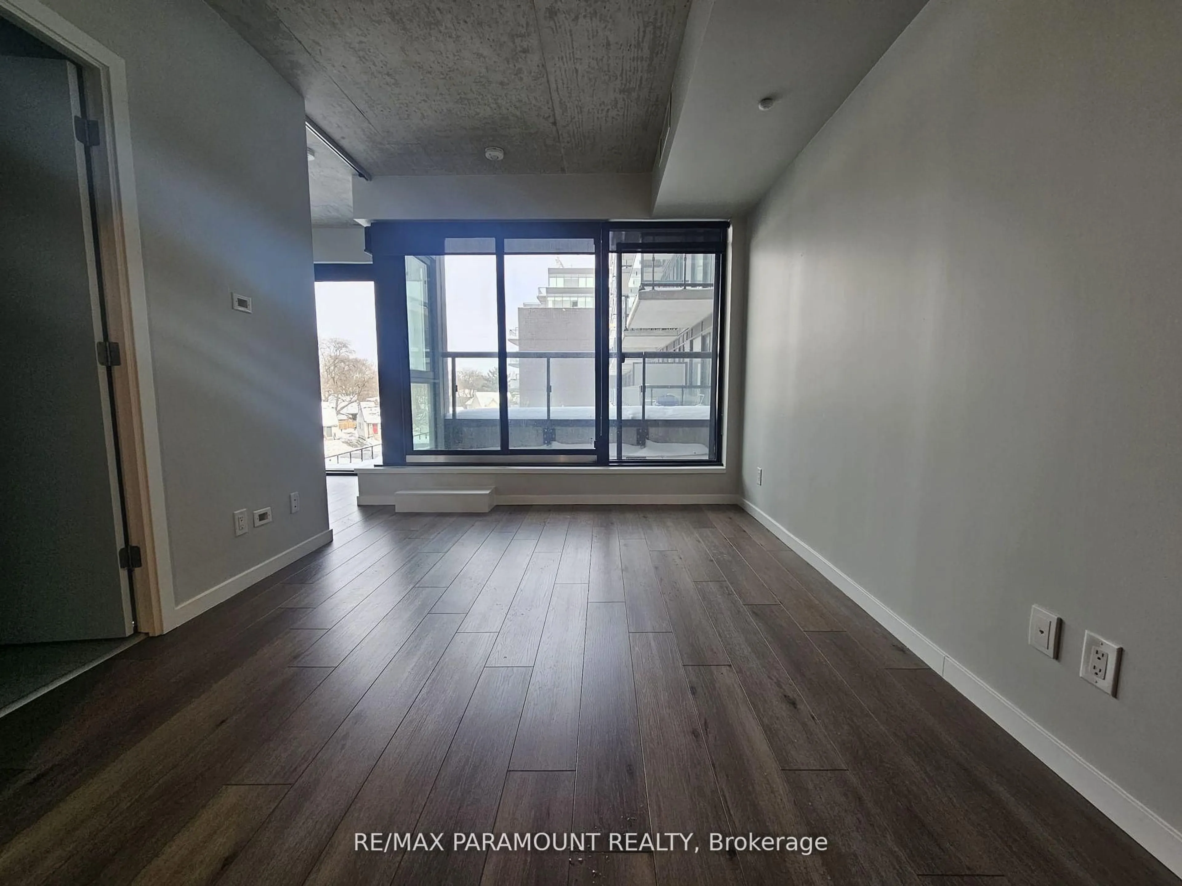 A pic of a room for 7 Smith Cres #327, Toronto Ontario M8Z 0G3