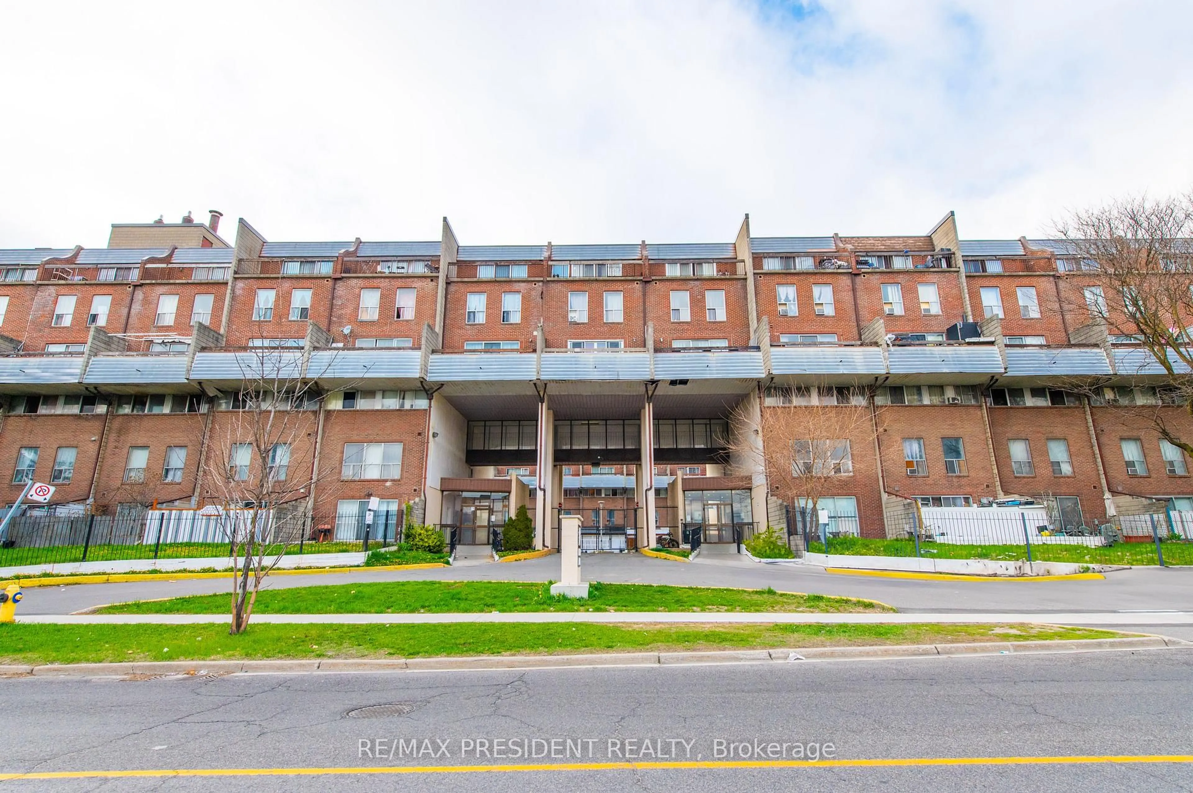Unknown for 10 Eddystone Ave #157, Toronto Ontario M3N 2T2