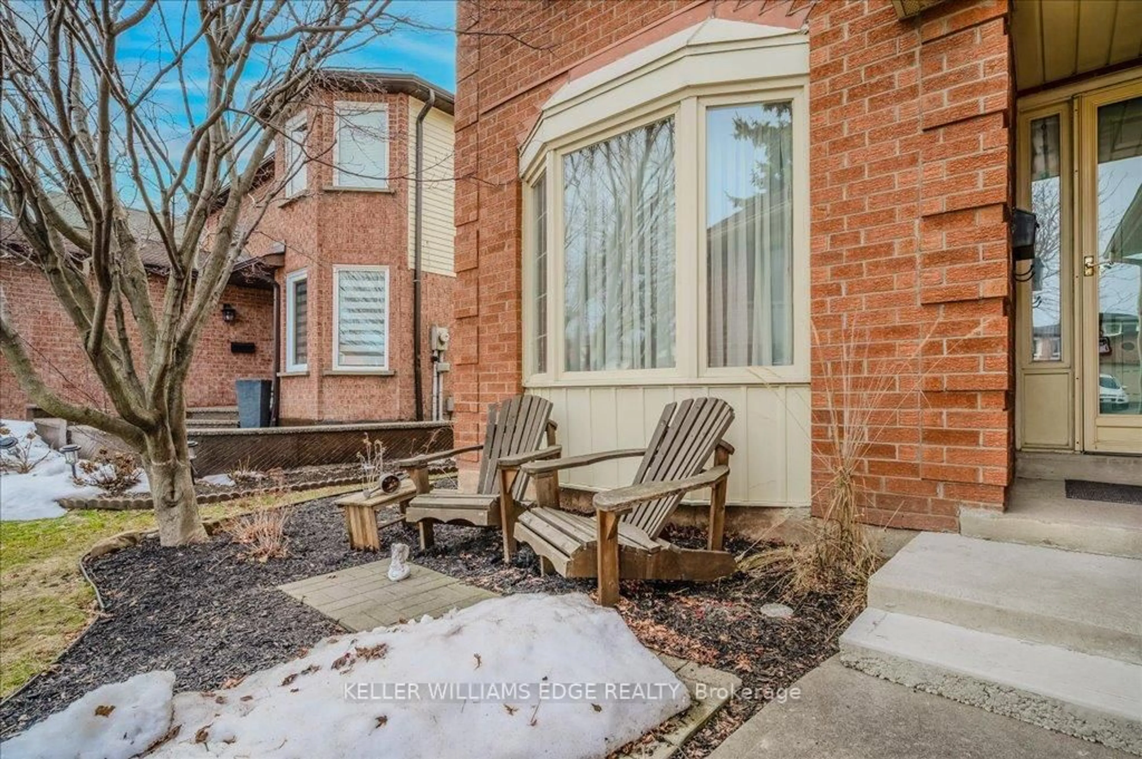 Patio, street for 3235 Wentworth St, Burlington Ontario L7M 2N1