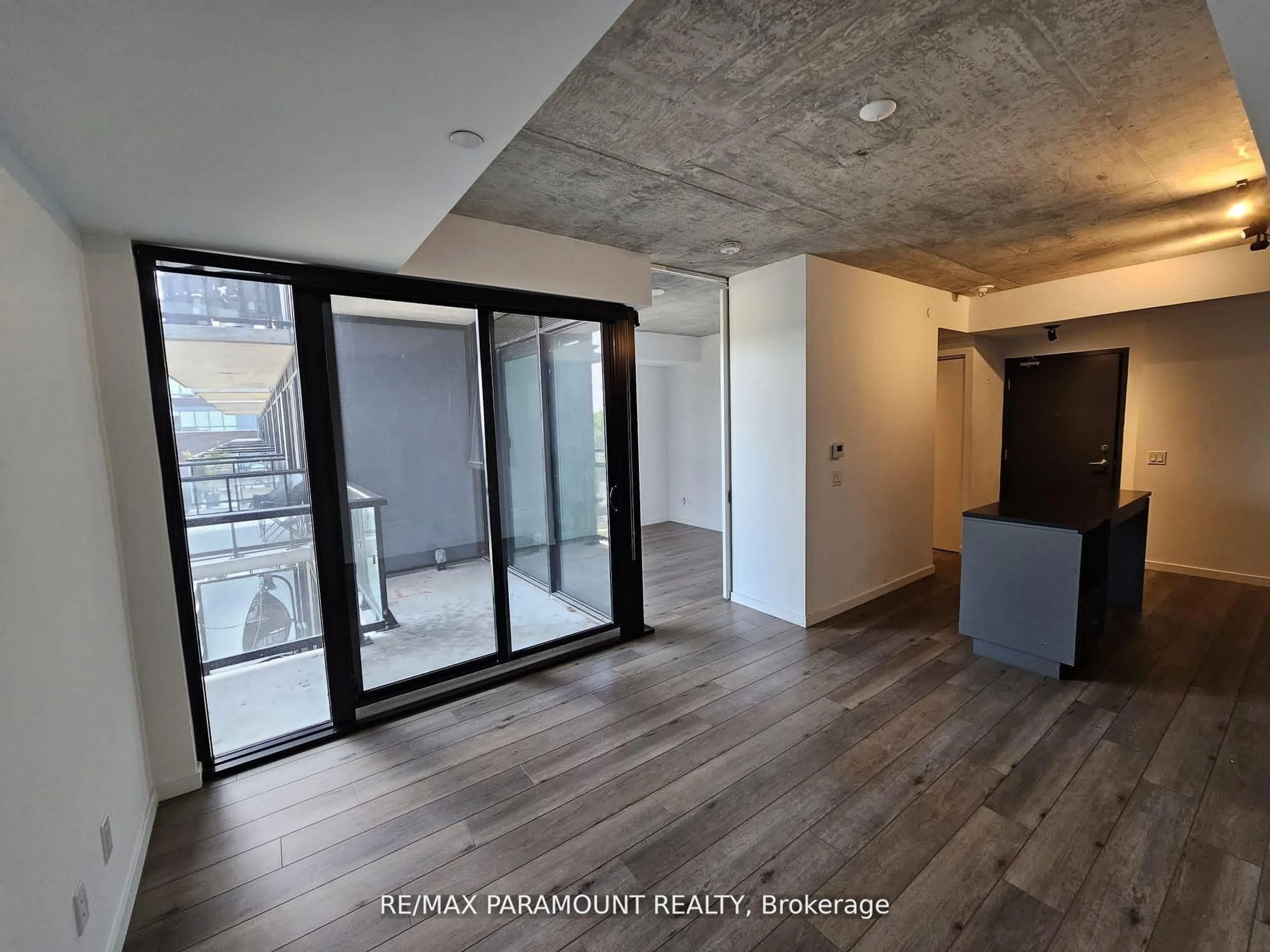 Unknown for 7 Smith Cres #601, Toronto Ontario M8Z 0G3
