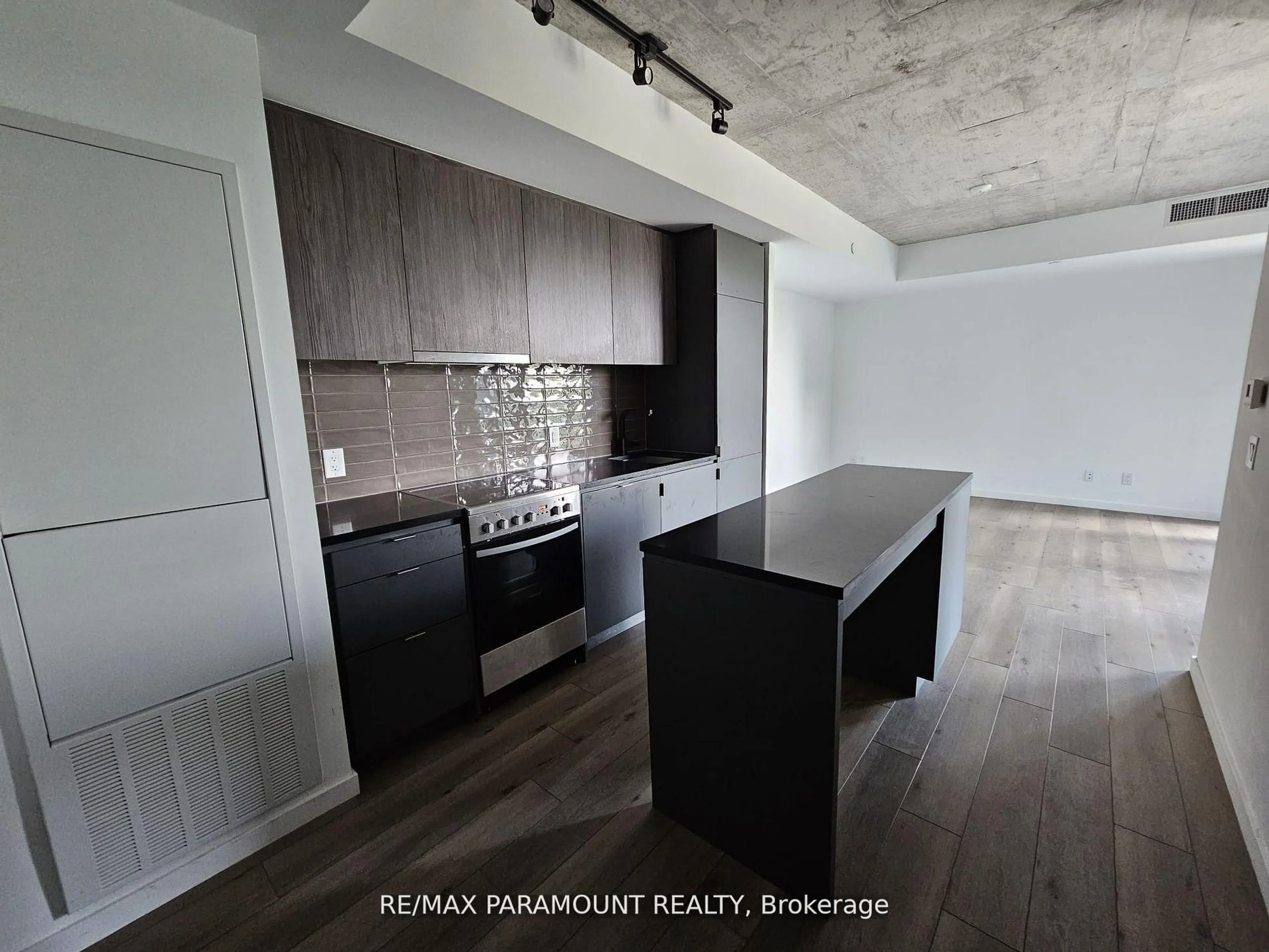 Open concept kitchen, unknown for 7 Smith Cres #601, Toronto Ontario M8Z 0G3