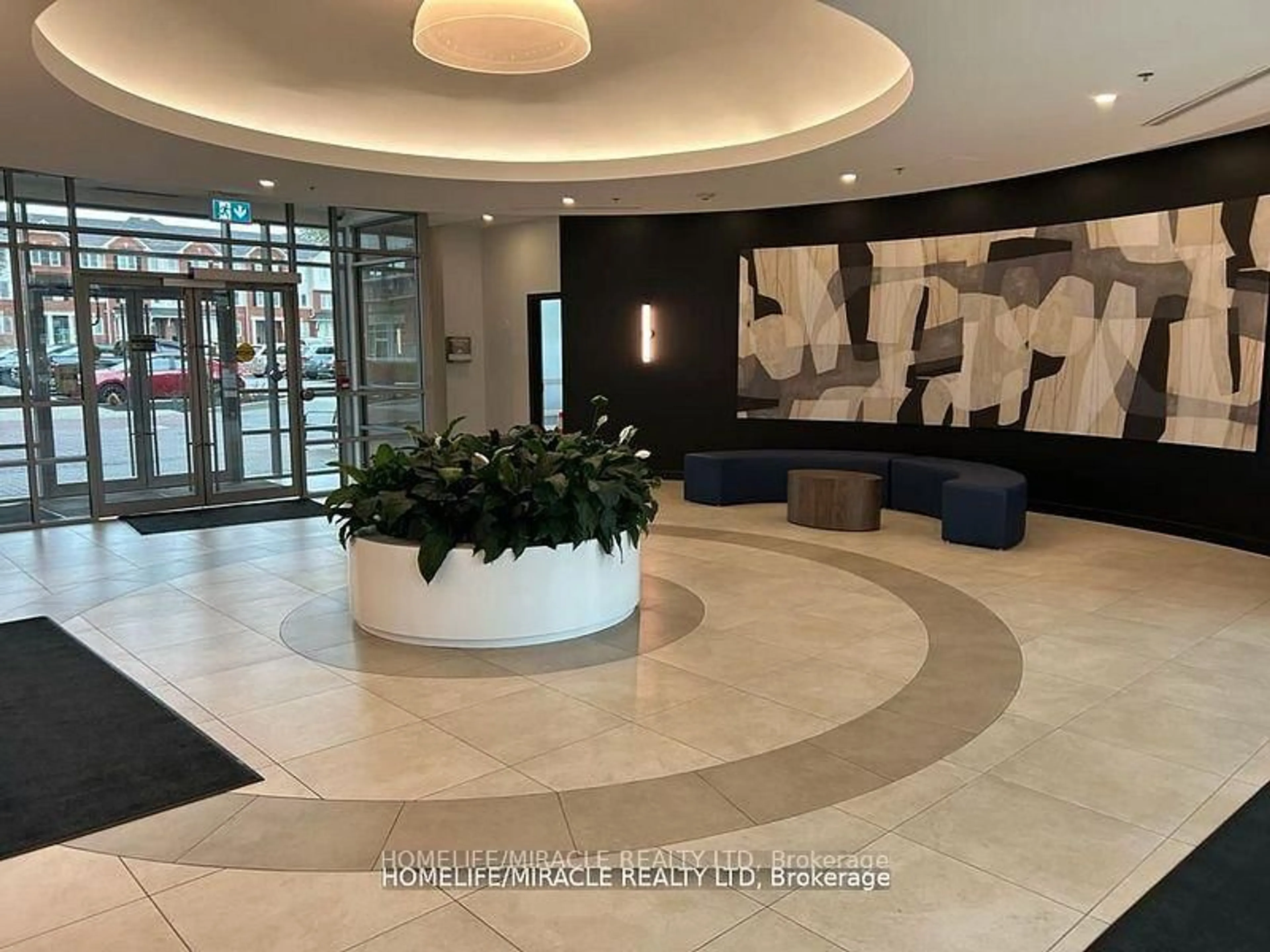 Lobby for 215 Queen St #709, Brampton Ontario L7A 0C4