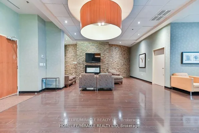 Additional property image - 215 Queen St Unit 709
