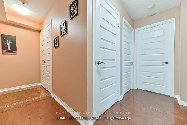 Additional property image - 215 Queen St Unit 709