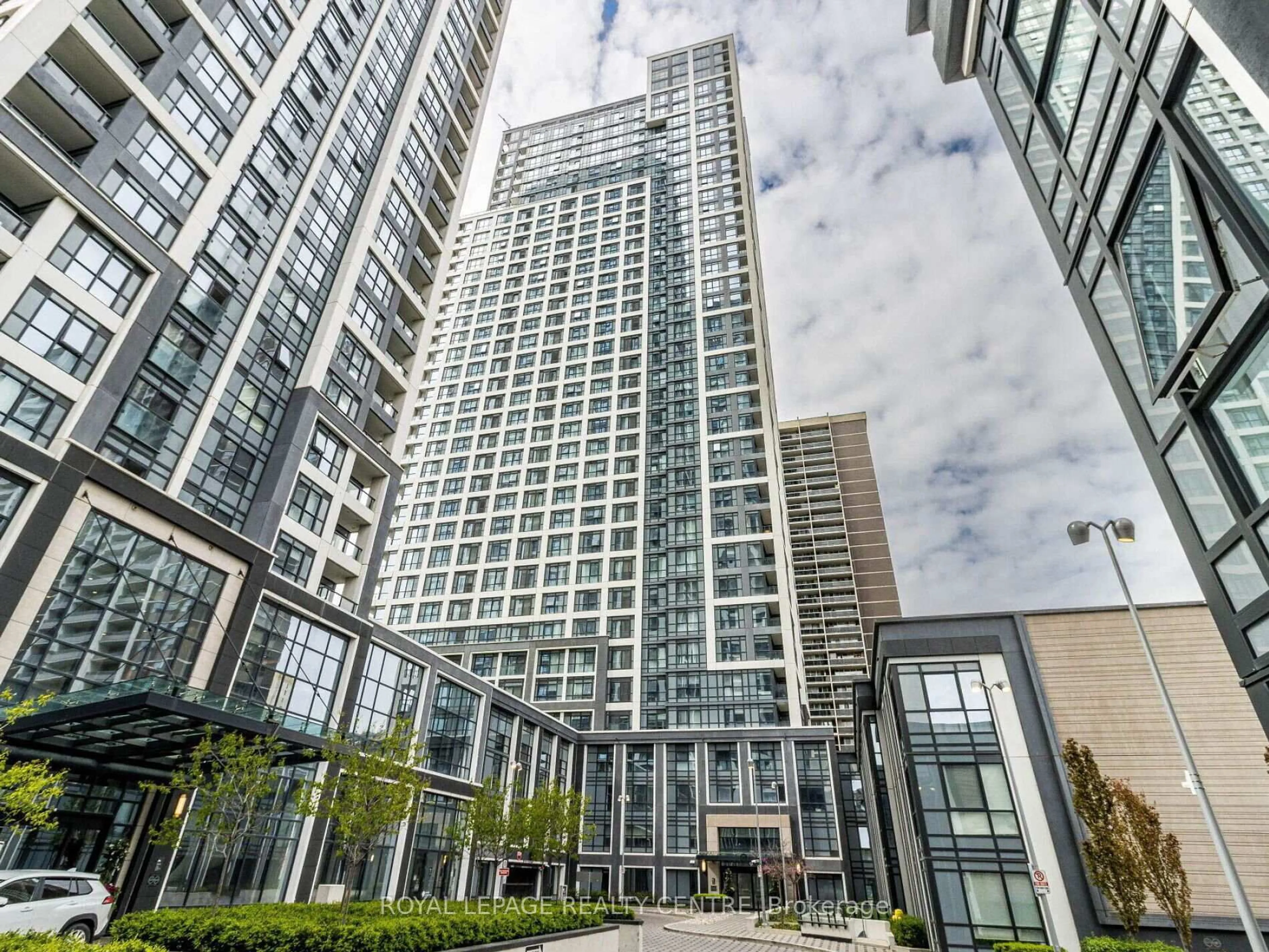 Indoor foyer for 9 Mabelle Ave #PH25, Toronto Ontario M9A 0E1