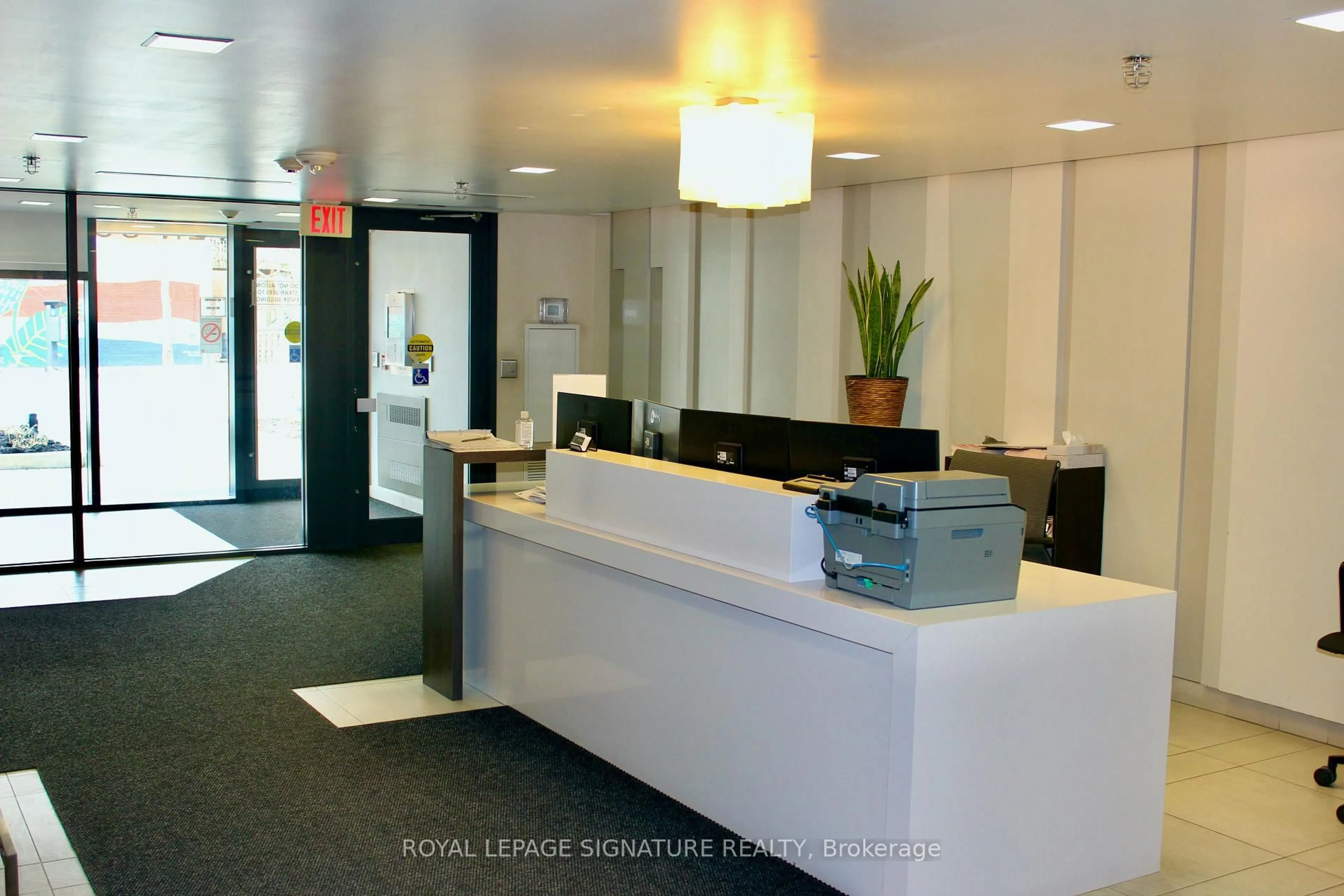 Lobby for 11 Superior Ave #102, Toronto Ontario M8V 0A7
