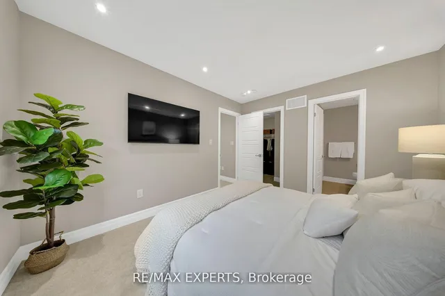 Additional property image - 1573 Moira Cres