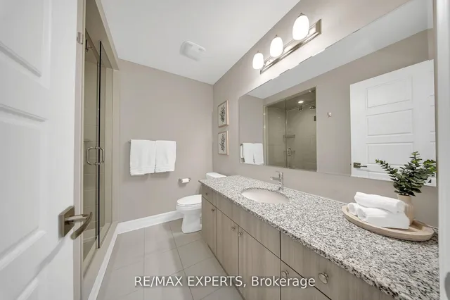 Additional property image - 1573 Moira Cres