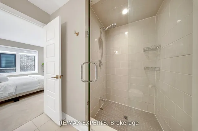 Additional property image - 1573 Moira Cres