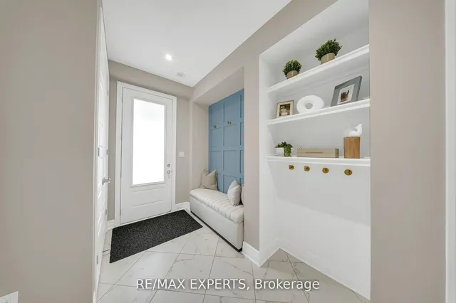 Additional property image - 1573 Moira Cres