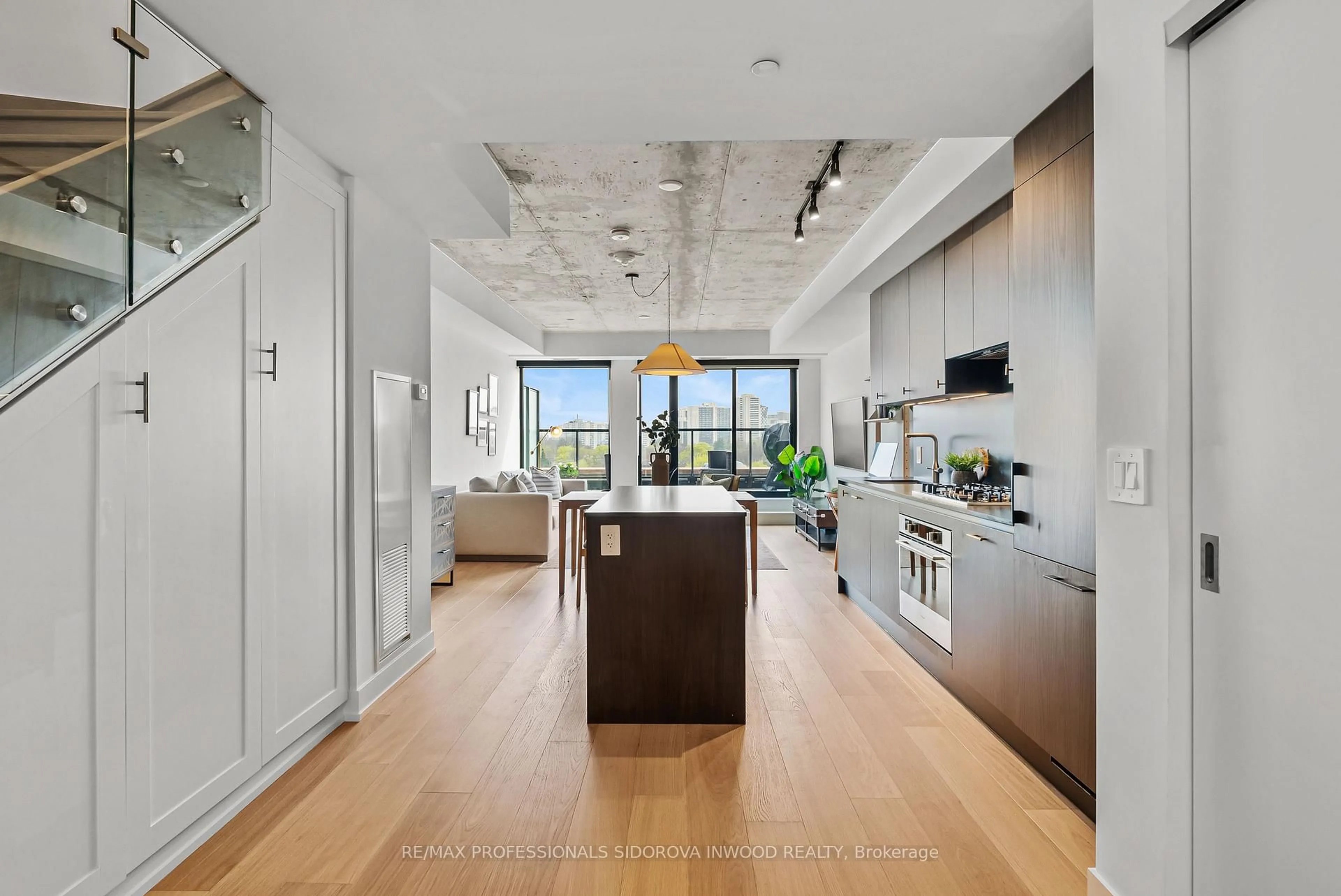 Open concept kitchen, unknown for 2720 Dundas St #606, Toronto Ontario M6P 1Y2