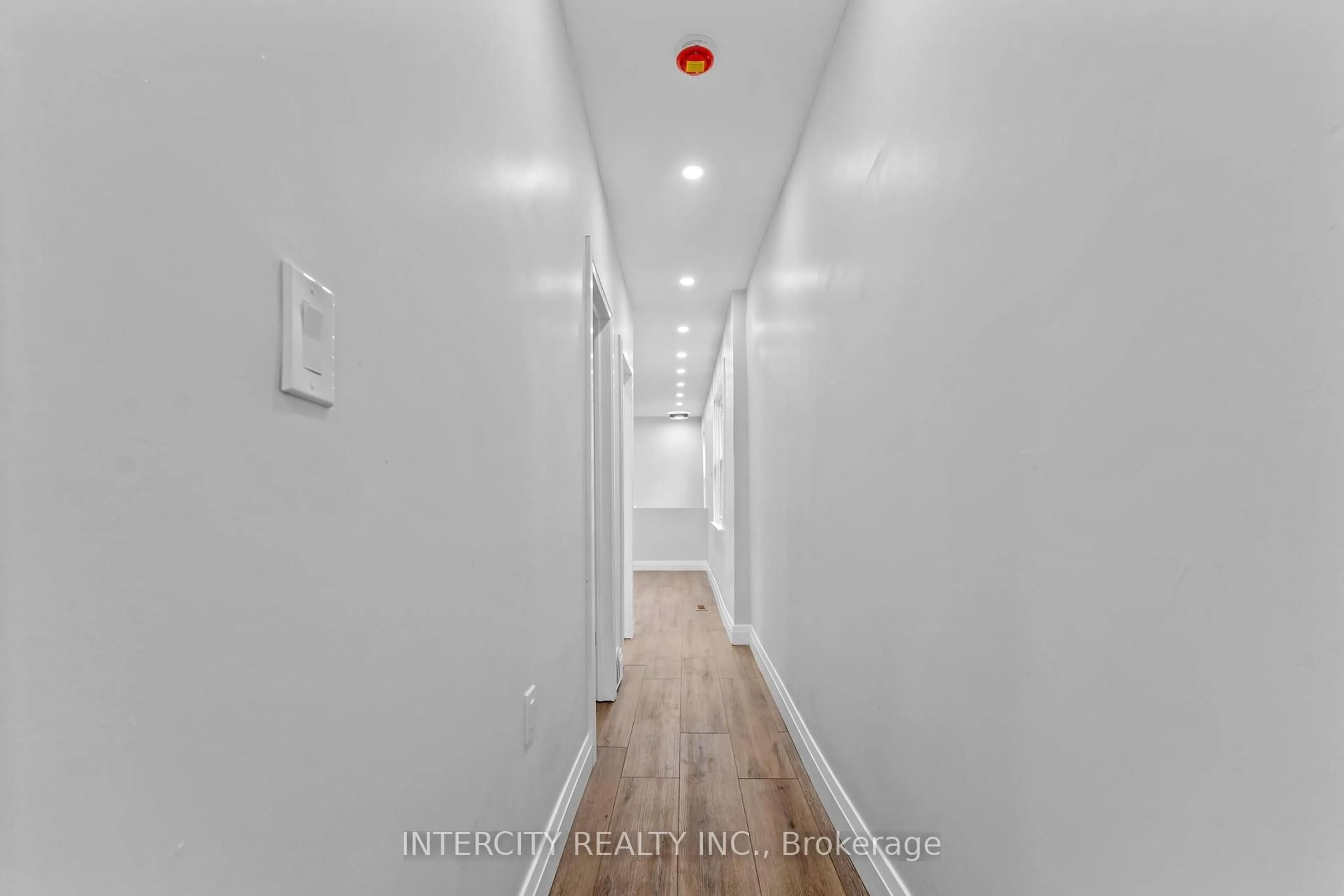 Unknown for 68 Greendale Ave, Toronto Ontario M6N 4P6
