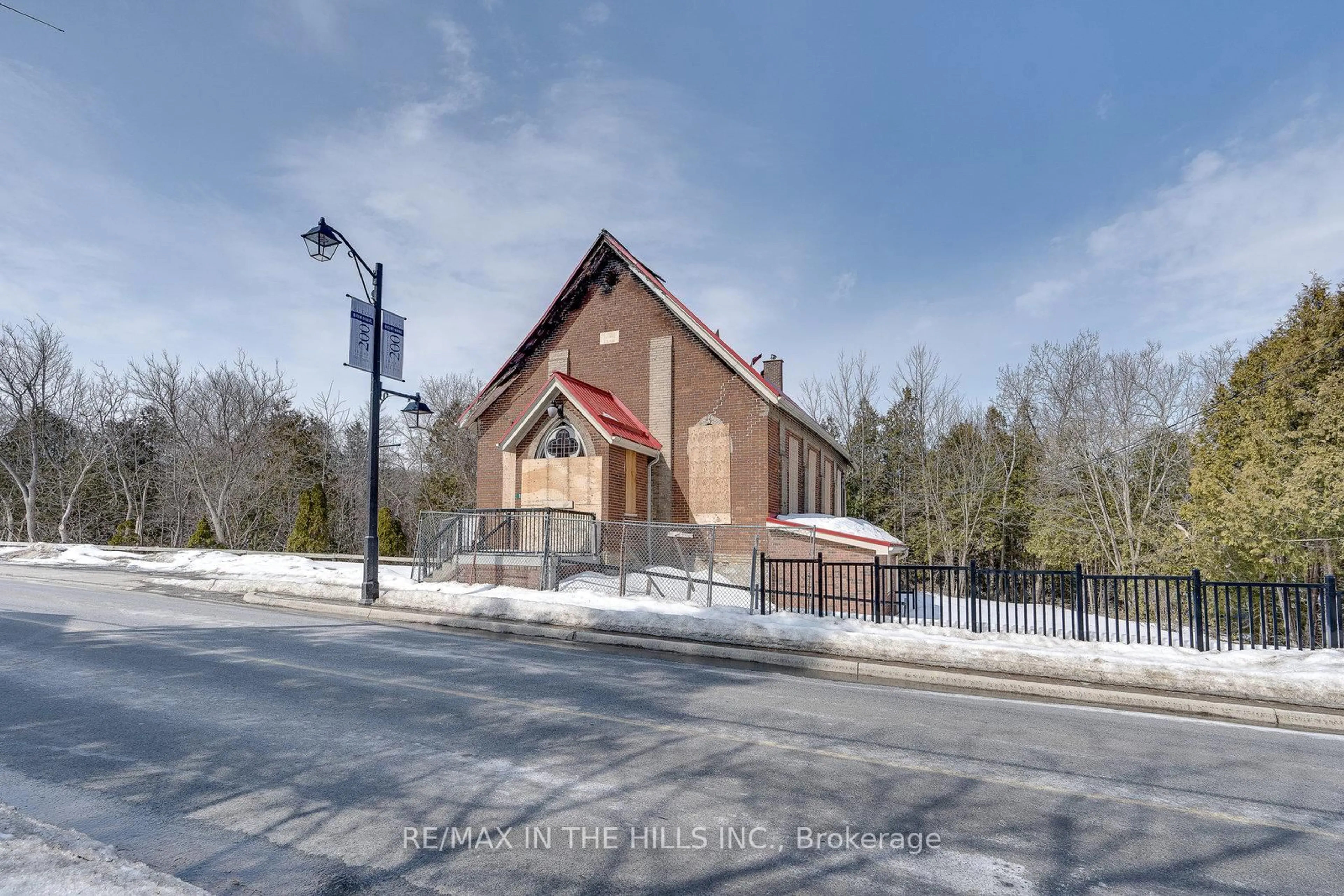 Unknown for 1532 Queen St, Caledon Ontario L7K 0C2