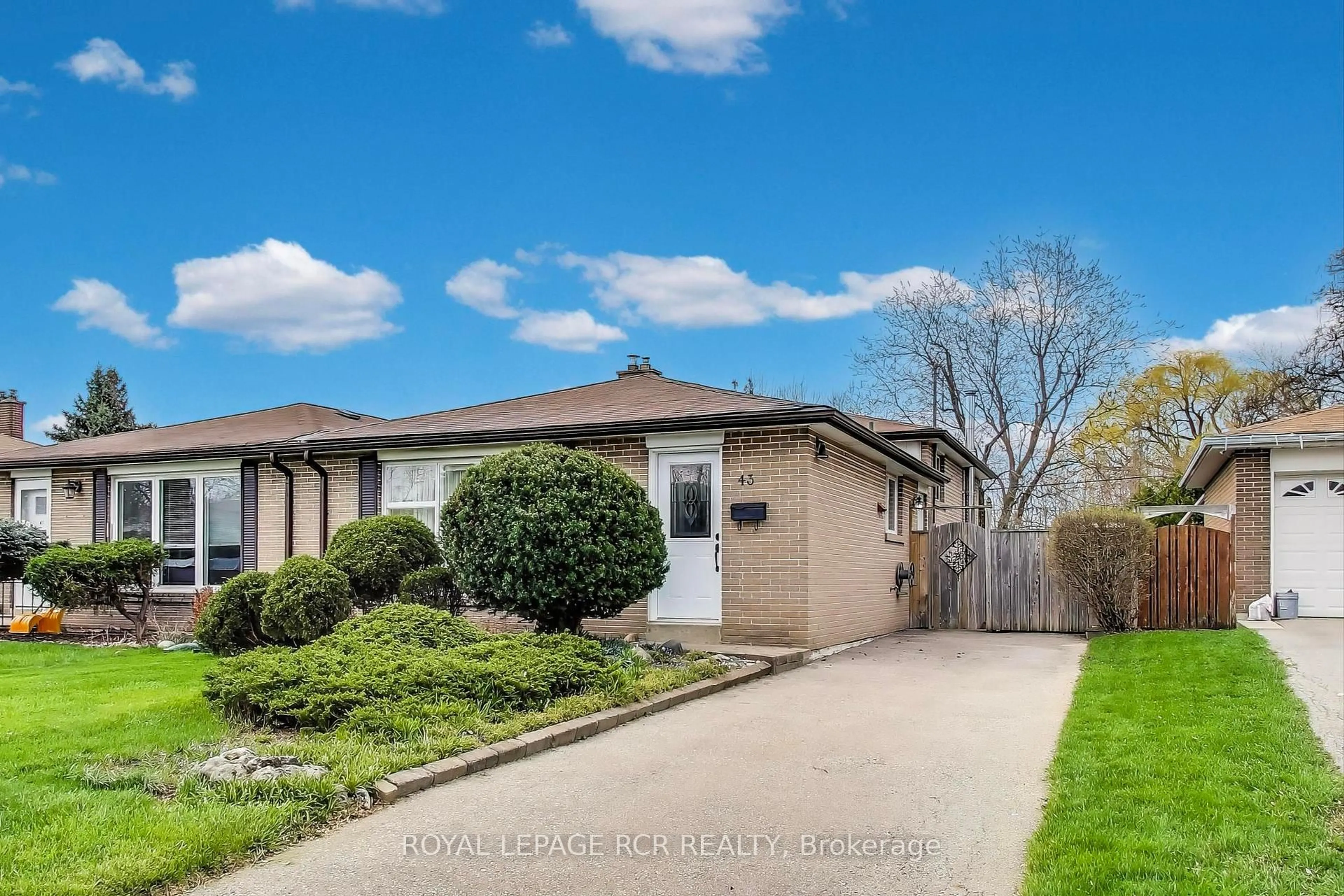 Unknown for 43 Appleby Dr, Brampton Ontario L6T 2S7