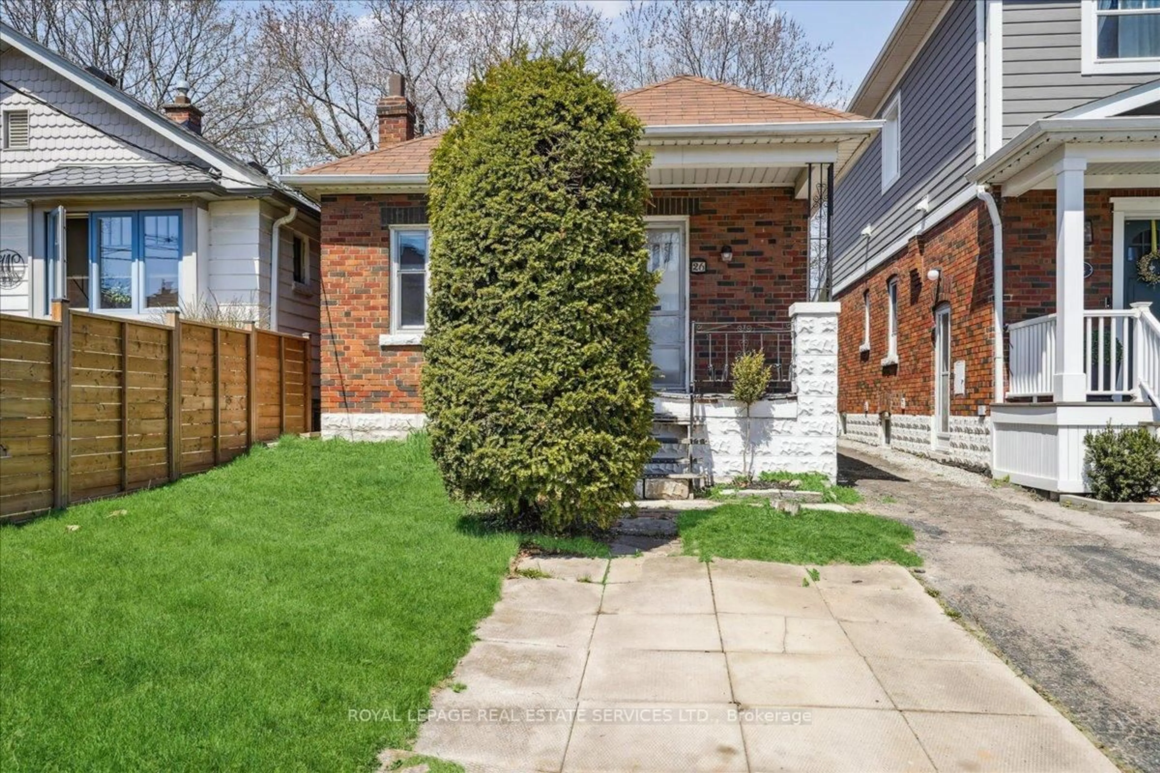 Patio, street for 26 Elma St, Toronto Ontario M8V 1X8